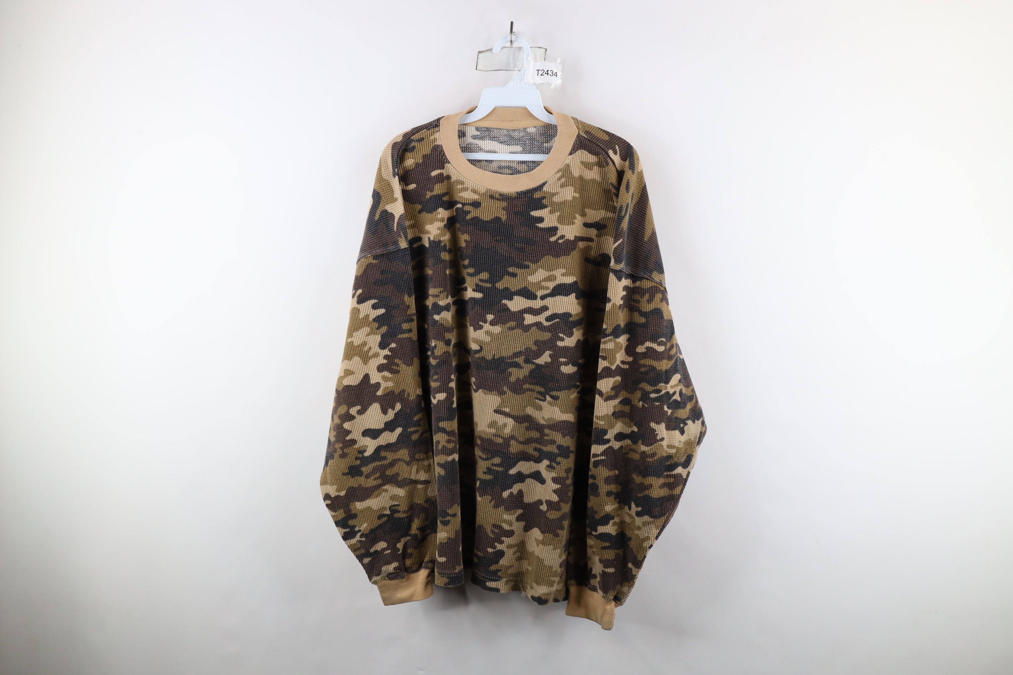 Vintage Vintage 90s Streetwear Camouflage Knit Long Sleeve T-Shirt Size US XXL / EU 58 / 5 - 1 Thumbnail