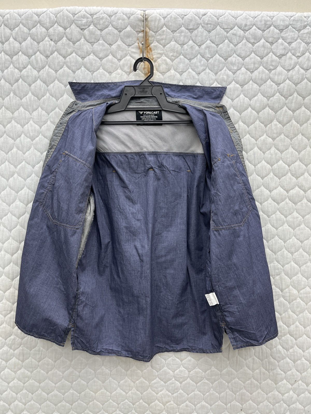 🔥STEALS🔥 FORECAST TACTICAL SHIRTS