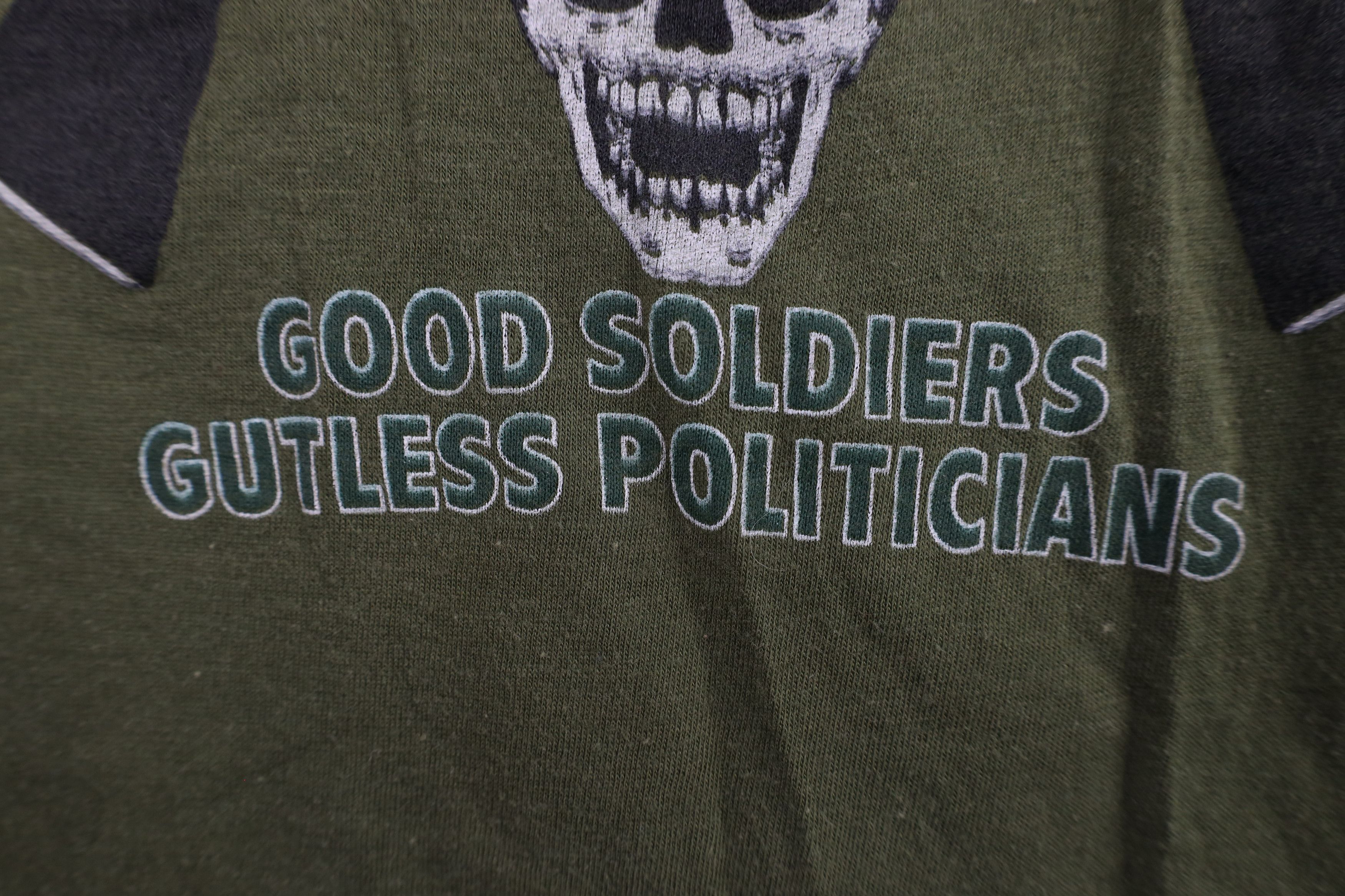 Vintage Vintage 70s Good Soldiers Gutless Politicians T-Shirt USA Size US L / EU 52-54 / 3 - 7 Thumbnail