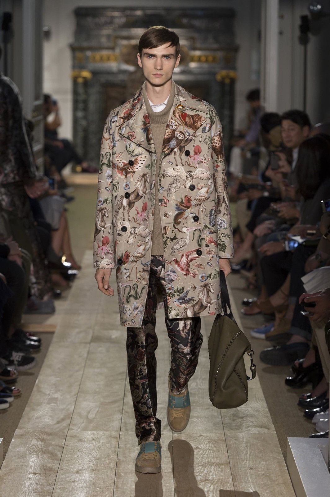 Valentino Valentino Garavani FW15 Runway Size US 32 / EU 48 - 5 Thumbnail
