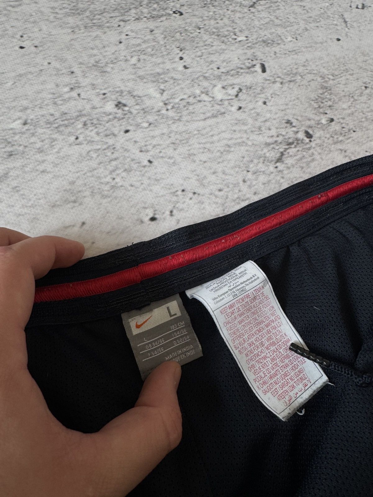 Nike × Vintage NIKE ARSENAL NYLON VINTAGE Y2K BAGGY FIT PANTS SWEATPANTS Size US 34 / EU 50 - 8 Thumbnail