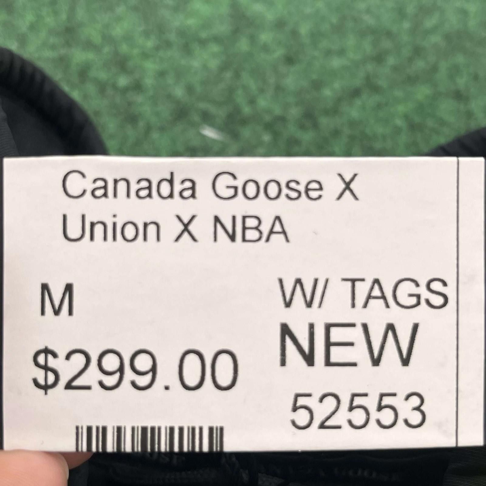 Canada Goose Canada Goose X Union X NBA Legion Vest Legacy Tartan Gold M Size US M / EU 48-50 / 2 - 12 Thumbnail
