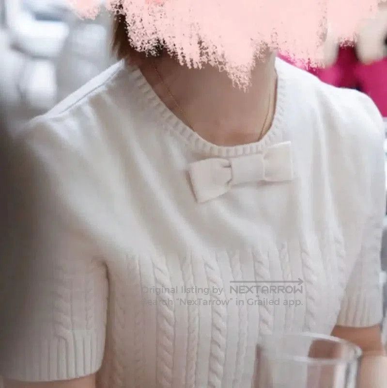 Chanel Chanel White Cashmere Short Sleeve Sweater . Size XS / US 0-2 / IT 36-38 - 2 Thumbnail