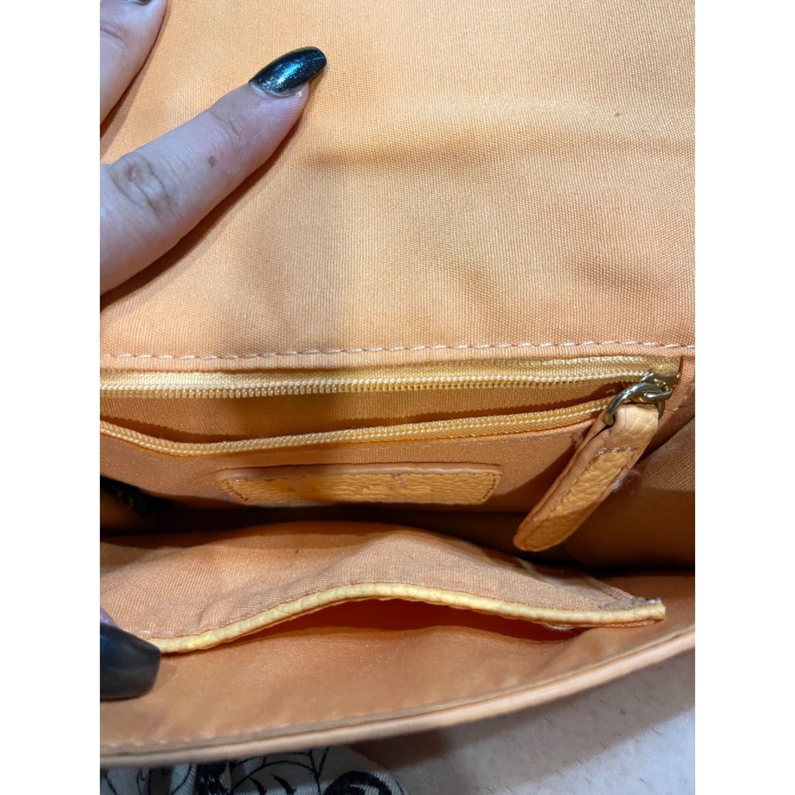 Bcbgmaxazria BCBGMAXAZRIA Purse Shoulder Bag Medium Women Gold Hardware Pale Orange Polyurethane Buckle Handle Chain Size ONE SIZE - 2 Thumbnail