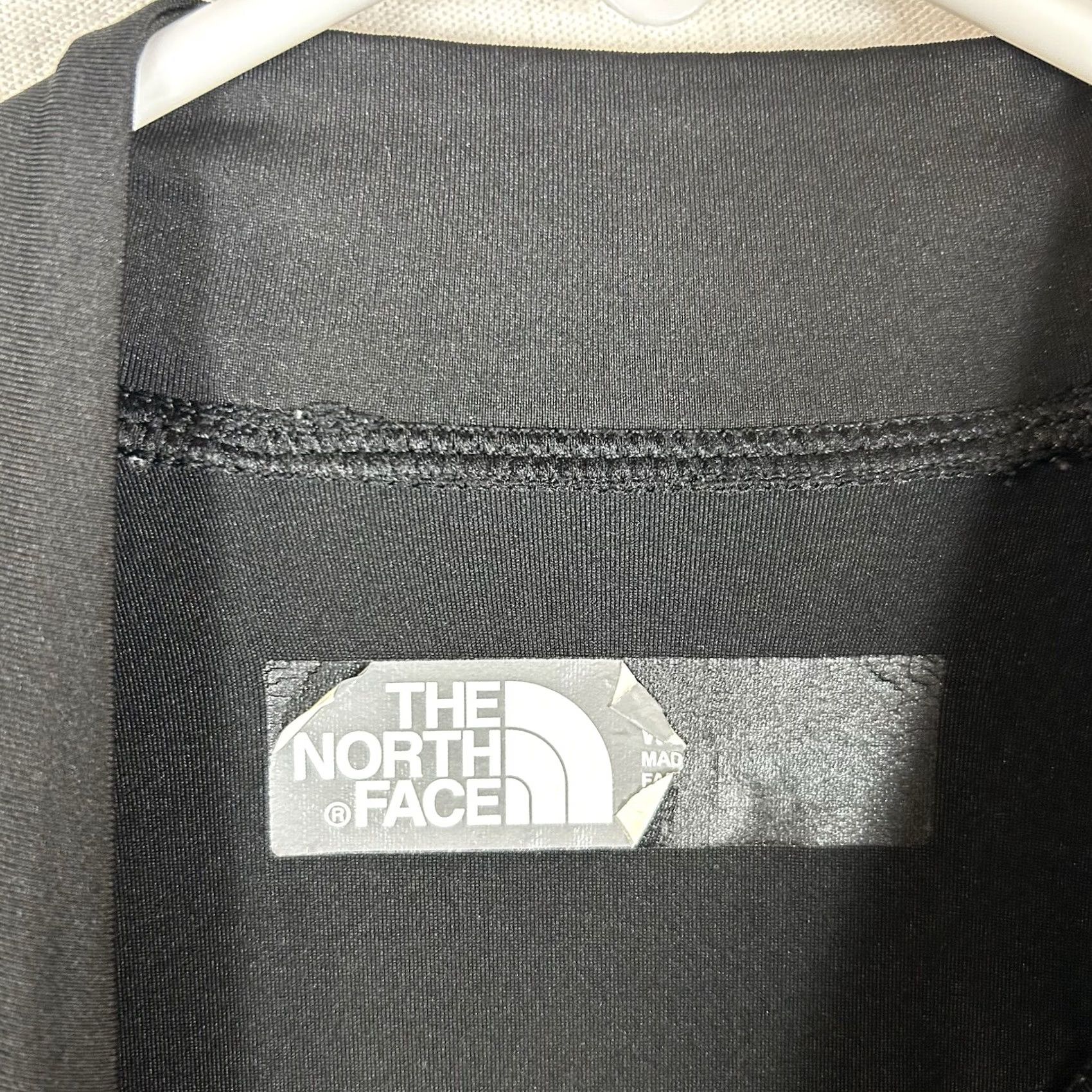 The North Face The North Face Long Sleeve Shirt Womens M Black Athletic Compression Base Layer Crew Neck Pullover Training Size M / US 6-8 / IT 42-44 - 3 Thumbnail