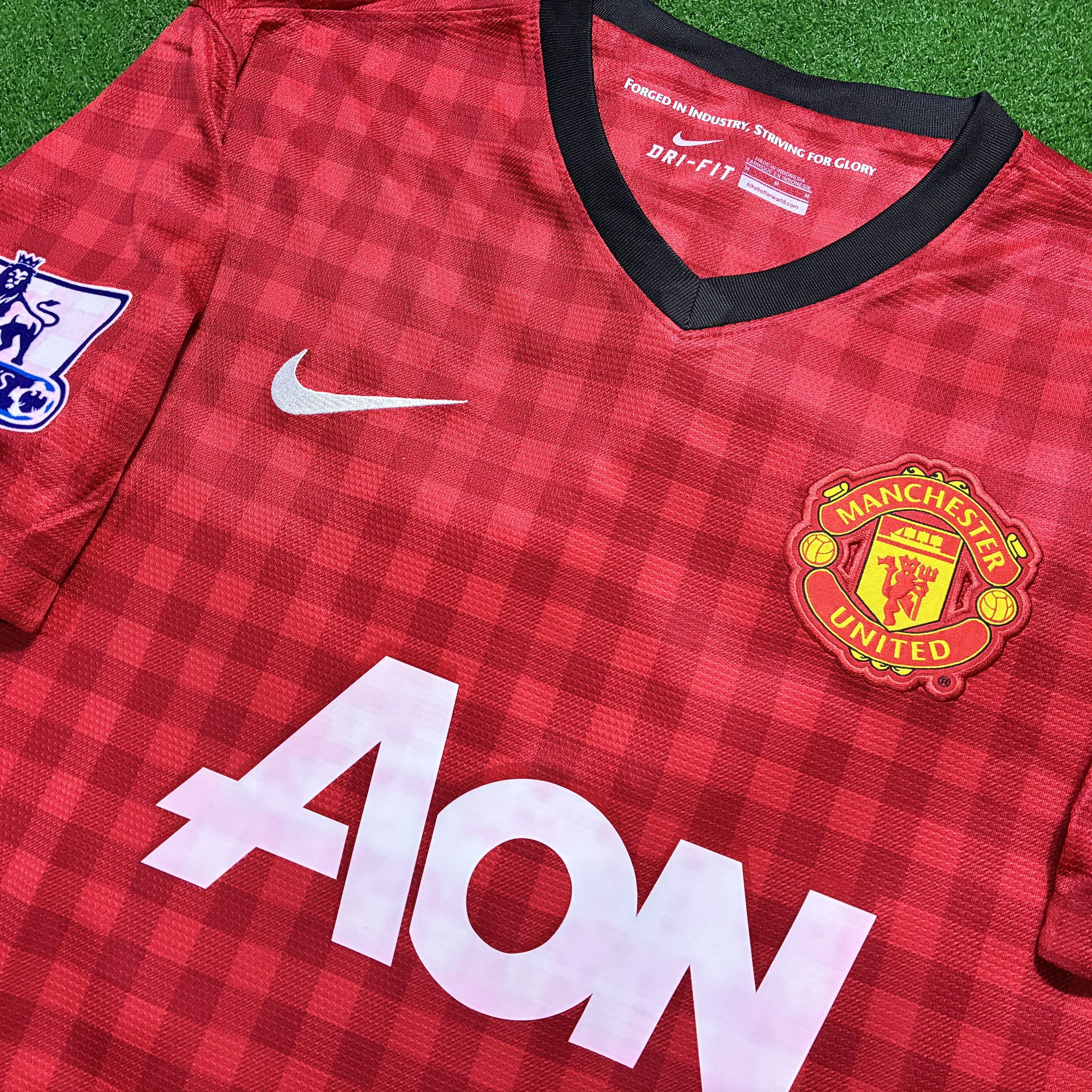 Nike Manchester United 2012/13 Home Jersey Chicharito 14 Size US M / EU 48-50 / 2 - 5 Thumbnail
