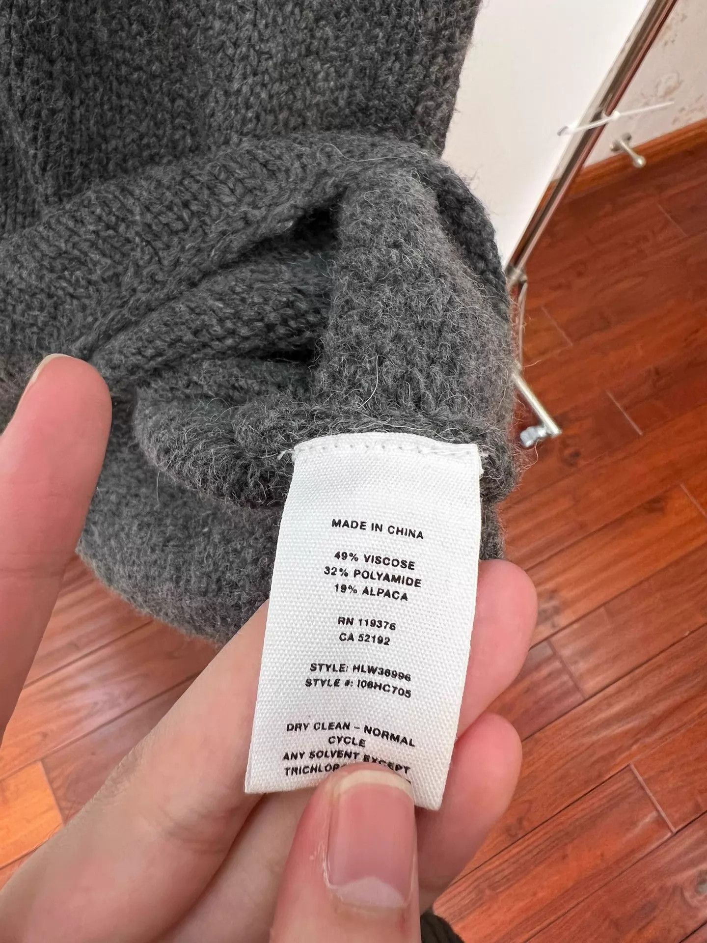 Helmut Lang Helmut Lang Alpaca Blend Asym Hem Low Crew Sweater M Size M / US 6-8 / IT 42-44 - 6 Thumbnail