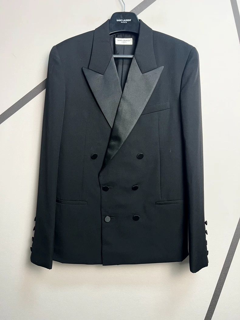 Saint Laurent Paris Saint Laurent Paris Fall/Winter 22 satin gun-lapel double-b Size 46R - 1 Thumbnail