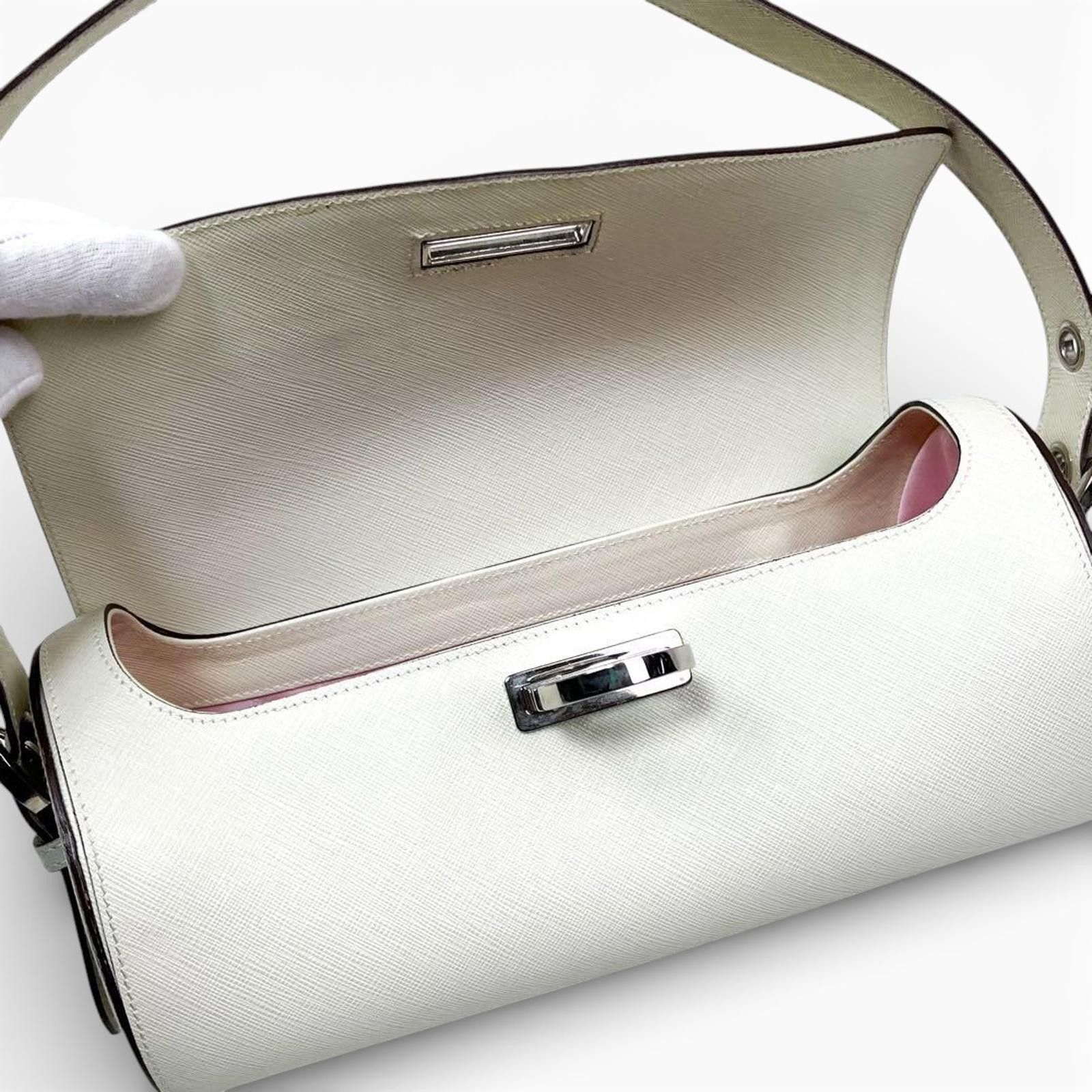 Salvatore Ferragamo Salvatore Ferragamo - White Leather Cylindrical Shoulder Bag Size ONE SIZE - 6 Thumbnail