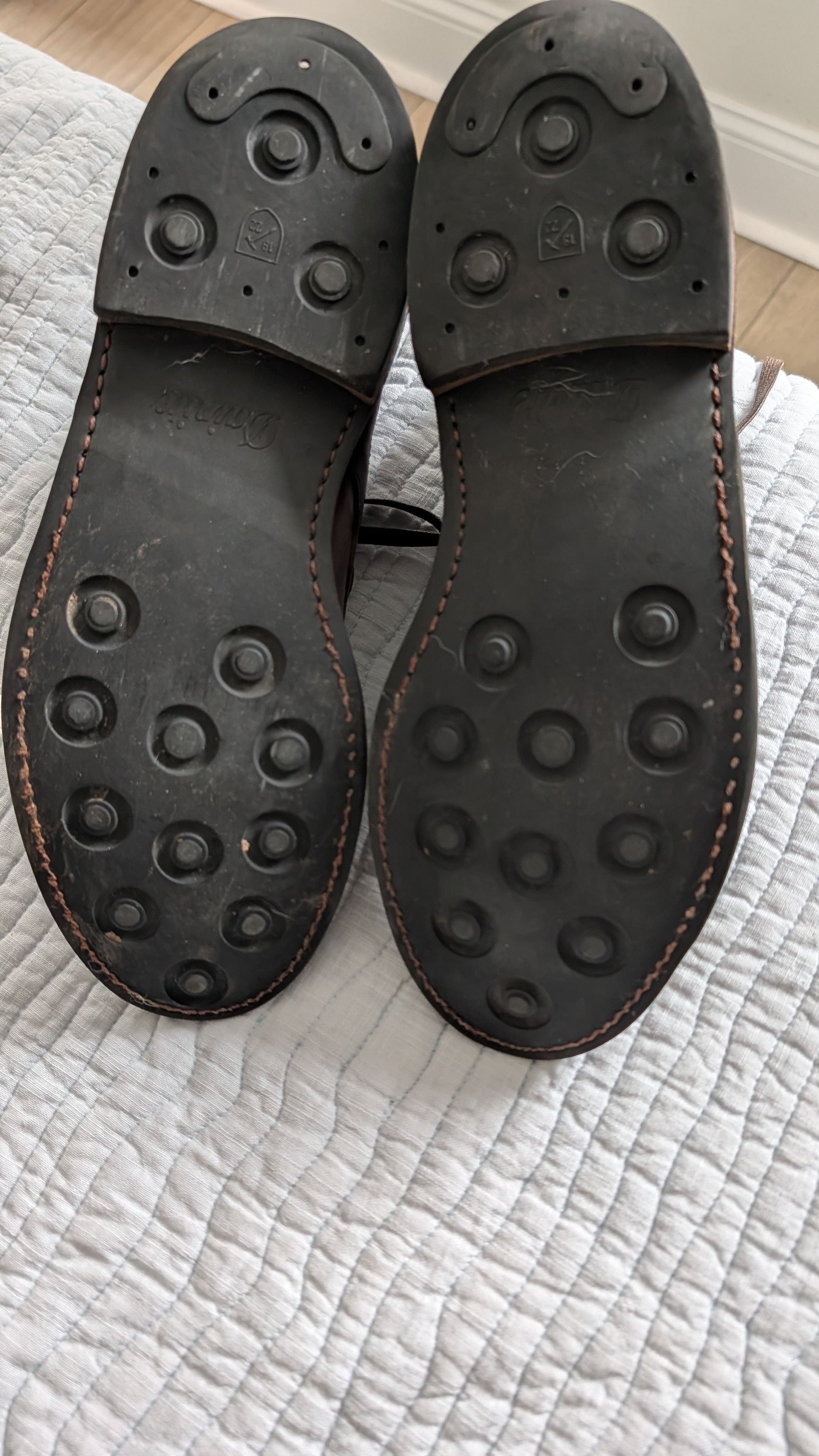 Allen Edmonds Higgins Mills 10.5B by Allen Edmonds - Brown Chromexcel Size US 10.5 / EU 43-44 - 2 Thumbnail