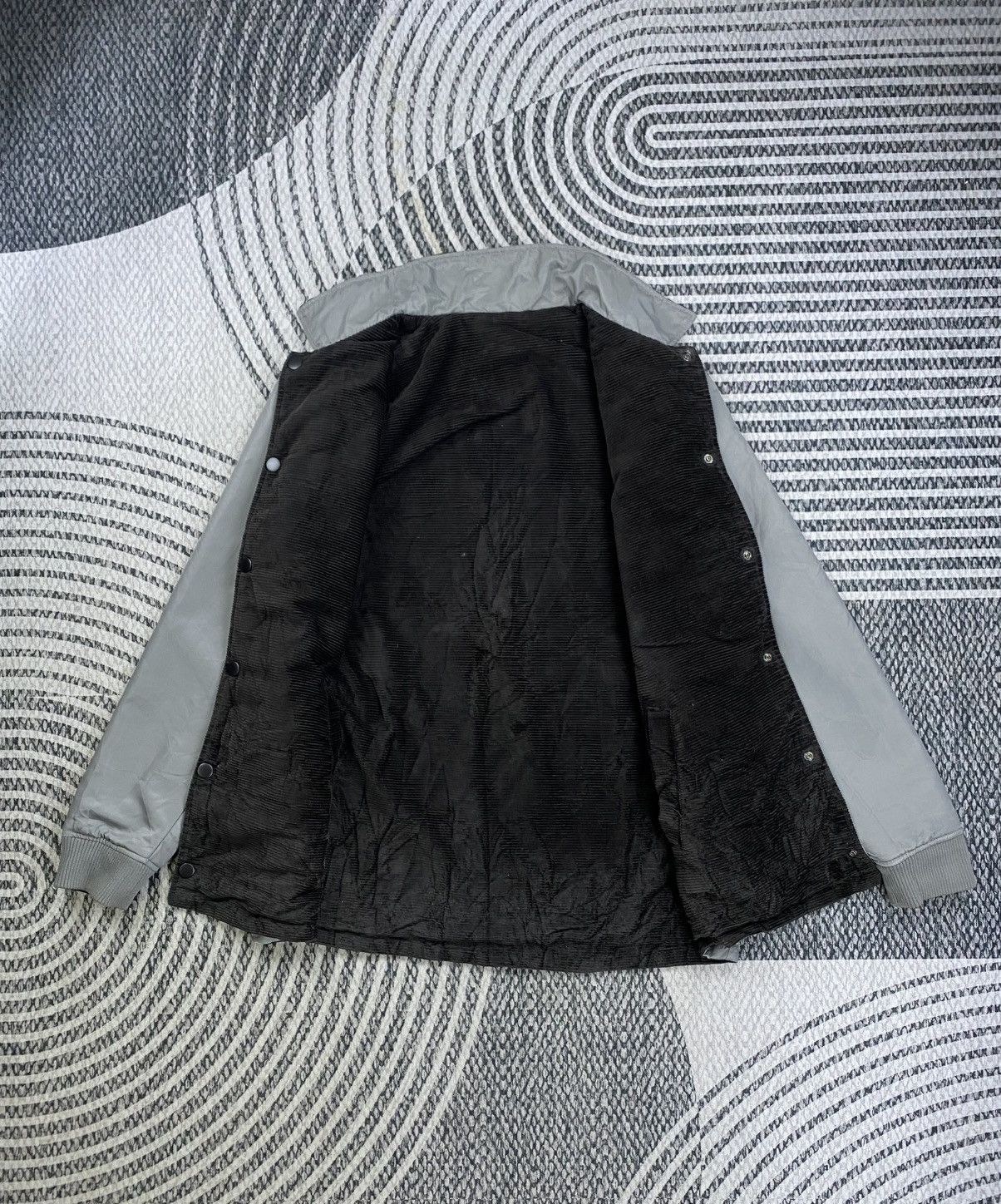 Billabong Vintage Billabong Reversible Corduroy Jacket Size US L / EU 52-54 / 3 - 12 Thumbnail
