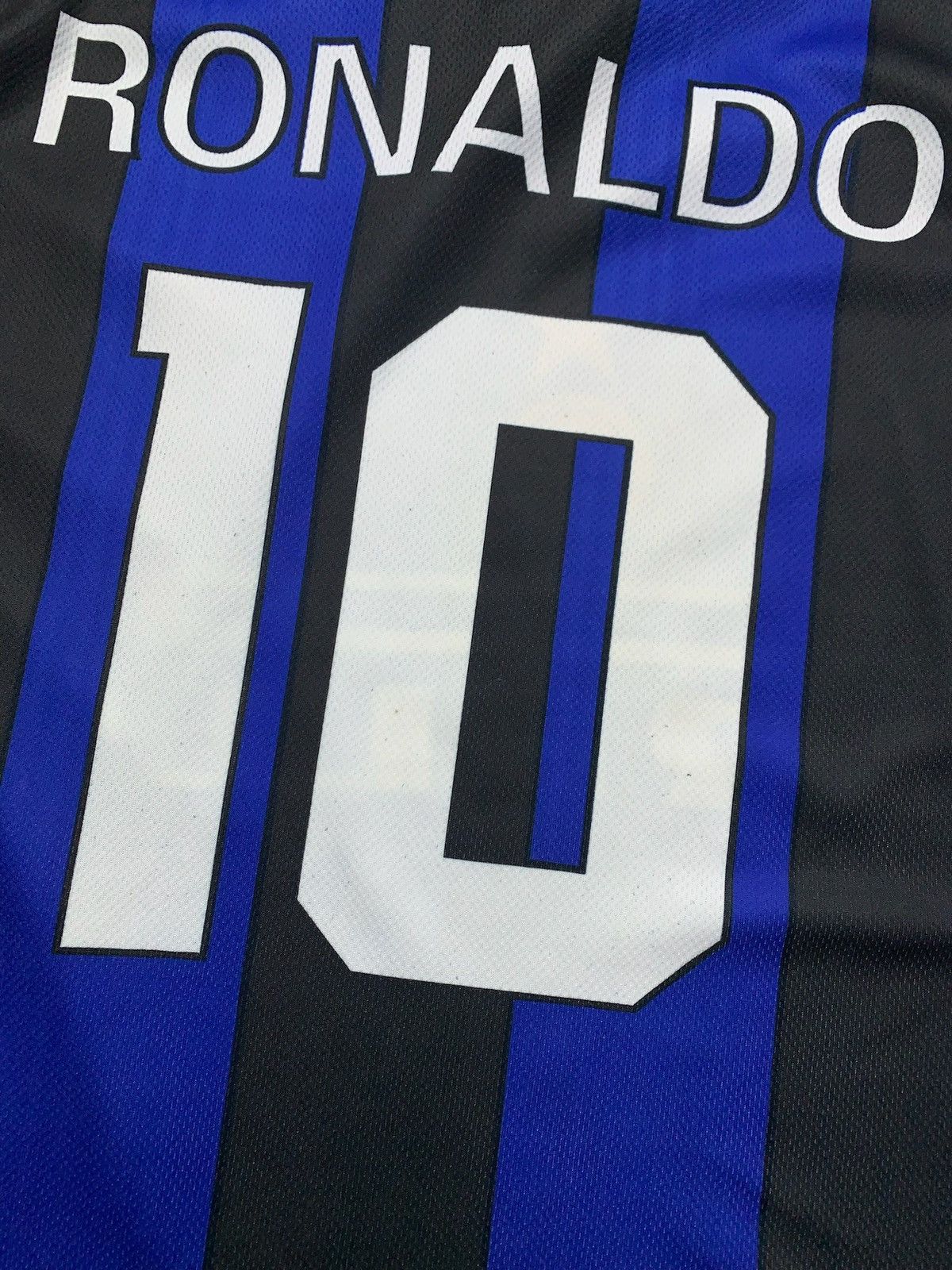 Vintage Vintage inter soccer tee logo rare Ronaldo size XL Size US M / EU 48-50 / 2 - 5 Thumbnail
