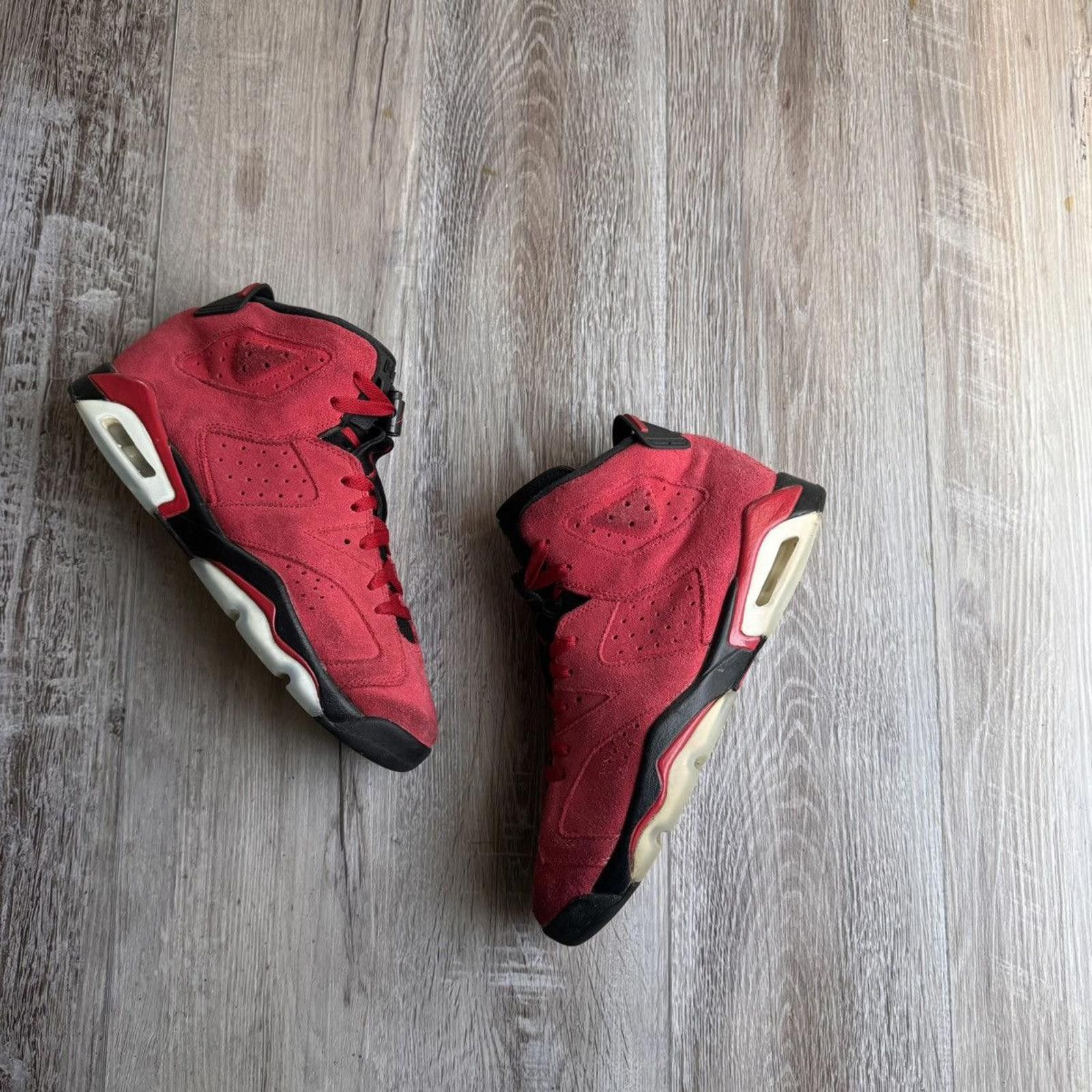 Jordan Brand NIKE • JORDAN 6 Retro GS "Toro Bravo" (7M) Size US 7 / EU 40 - 7 Thumbnail