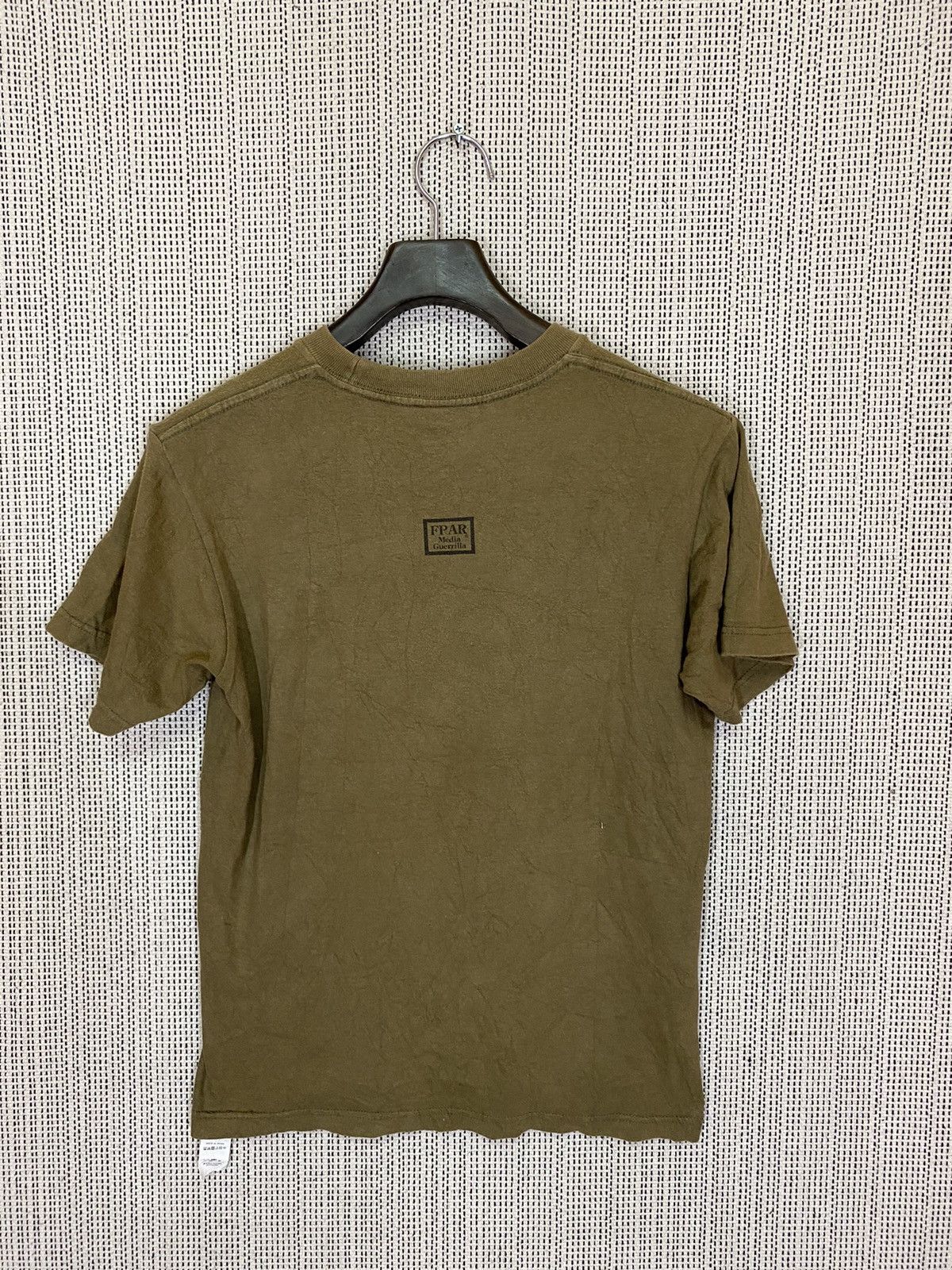 FPAR ‼️VTG FPAR GREEN FADED TSHIRT HOW TO BE AN ANARCHIST ‼️ Size US M / EU 48-50 / 2 - 3 Thumbnail
