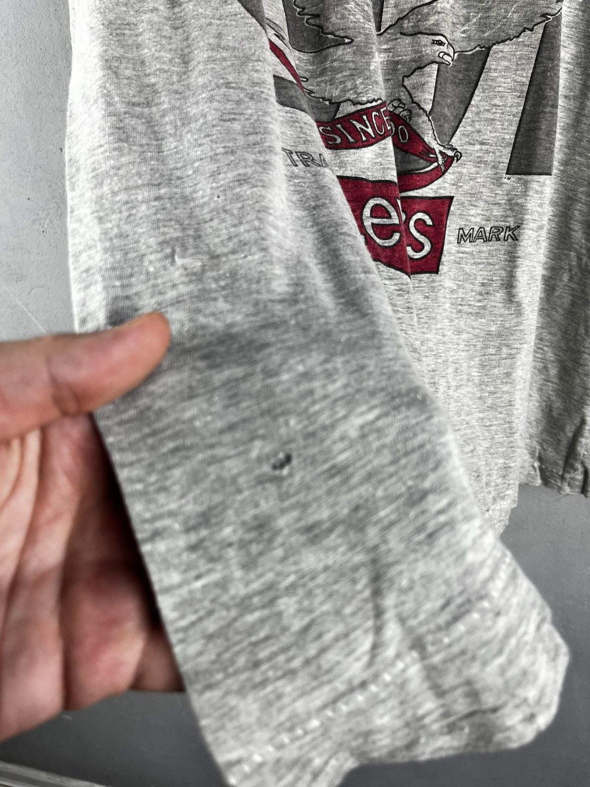 Levi's Levis t shirt vintage 80s big logo Size US M / EU 48-50 / 2 - 4 Thumbnail