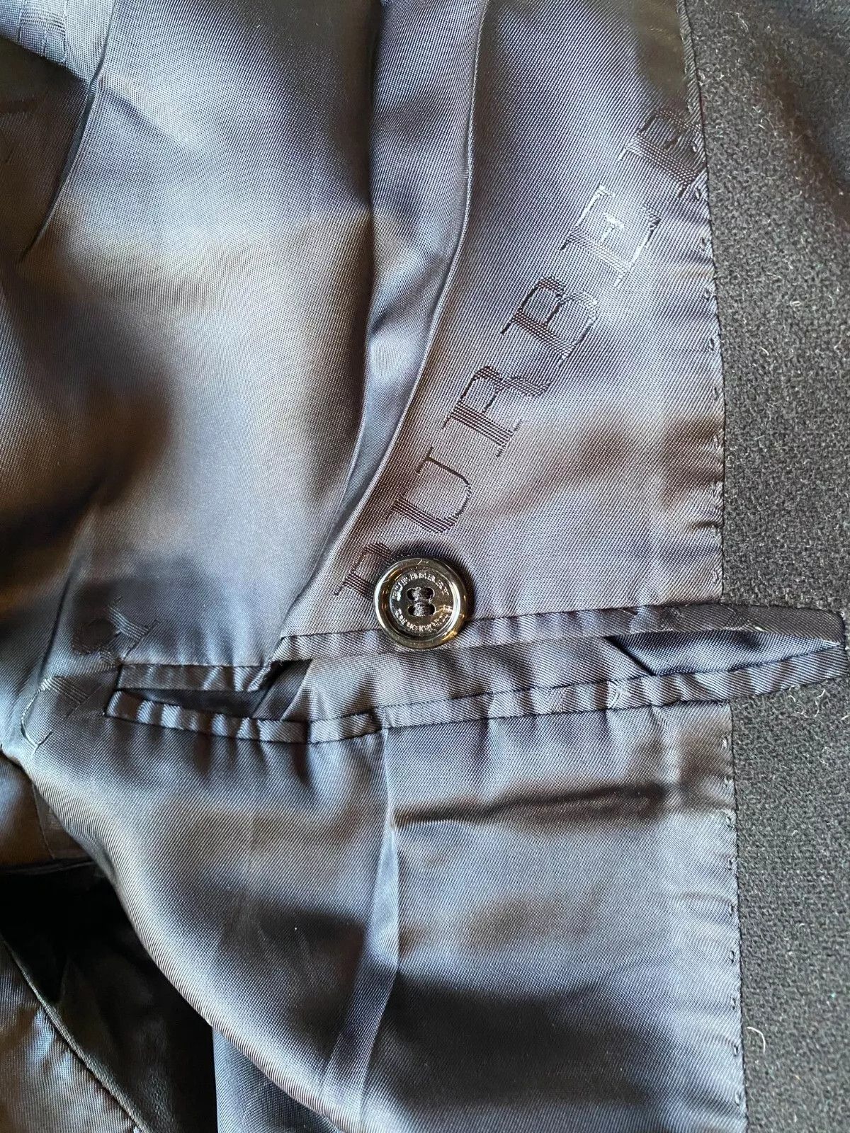 Burberry Burberry Black Wool Tailored Coat made and tailored in Italy Size US M / EU 48-50 / 2 - 4 Thumbnail