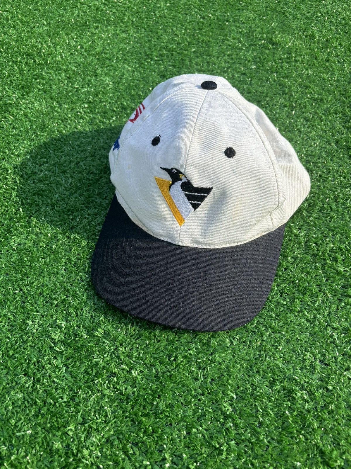 NHL × Vintage Vintage Pittsburgh Penguins Hat Size ONE SIZE - 1 Thumbnail
