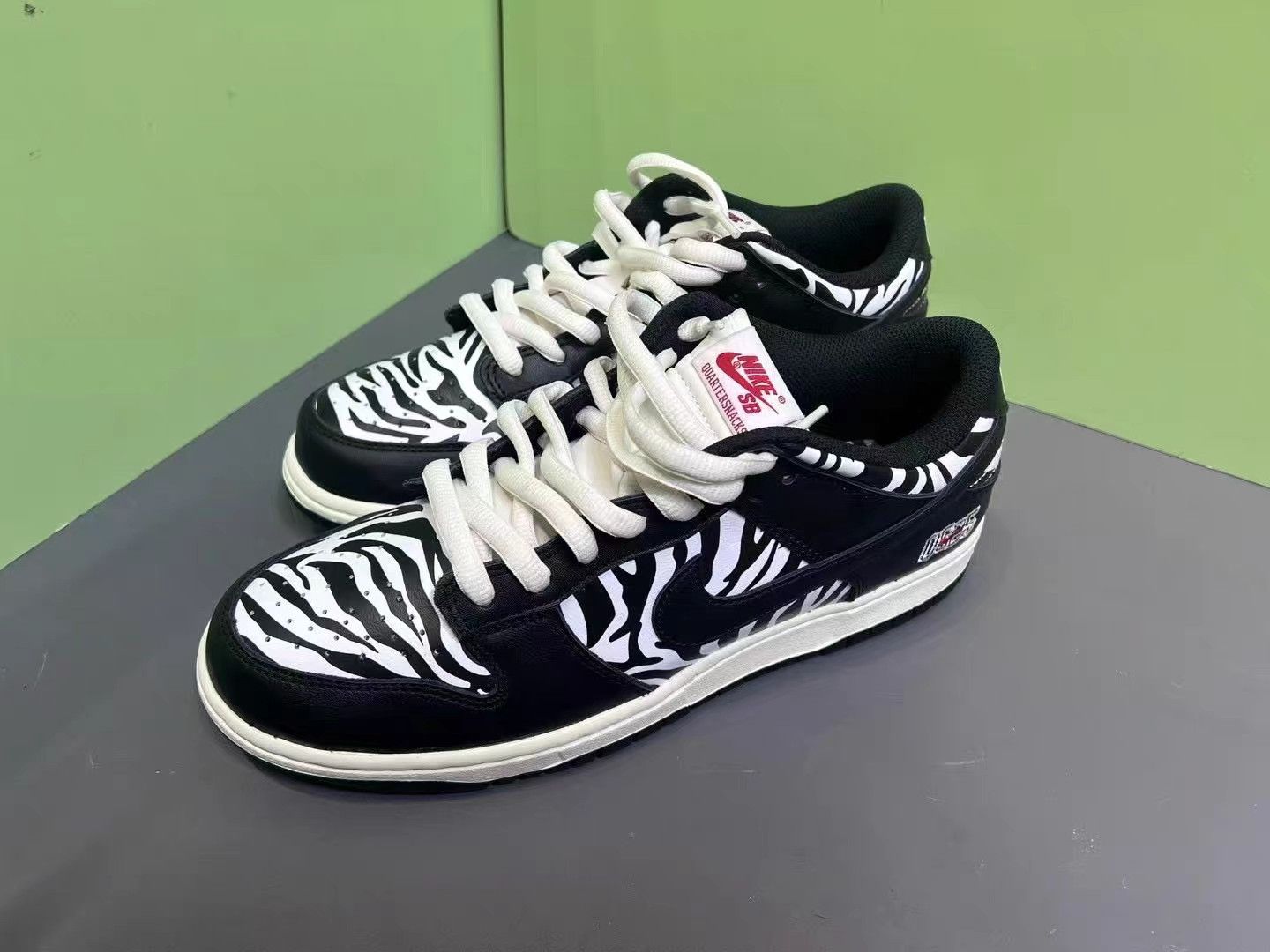 Nike Nike SB Dunk Low QS25 x Quartersnacks Zebra Sneakers K15 Size US 10 / EU 43 - 1 Thumbnail