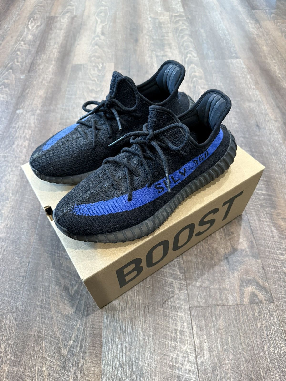 Yeezy Adidas Yeezy Boost 350 V2 "Dazzling Blue" Size US 10 / EU 43 - 1 Thumbnail
