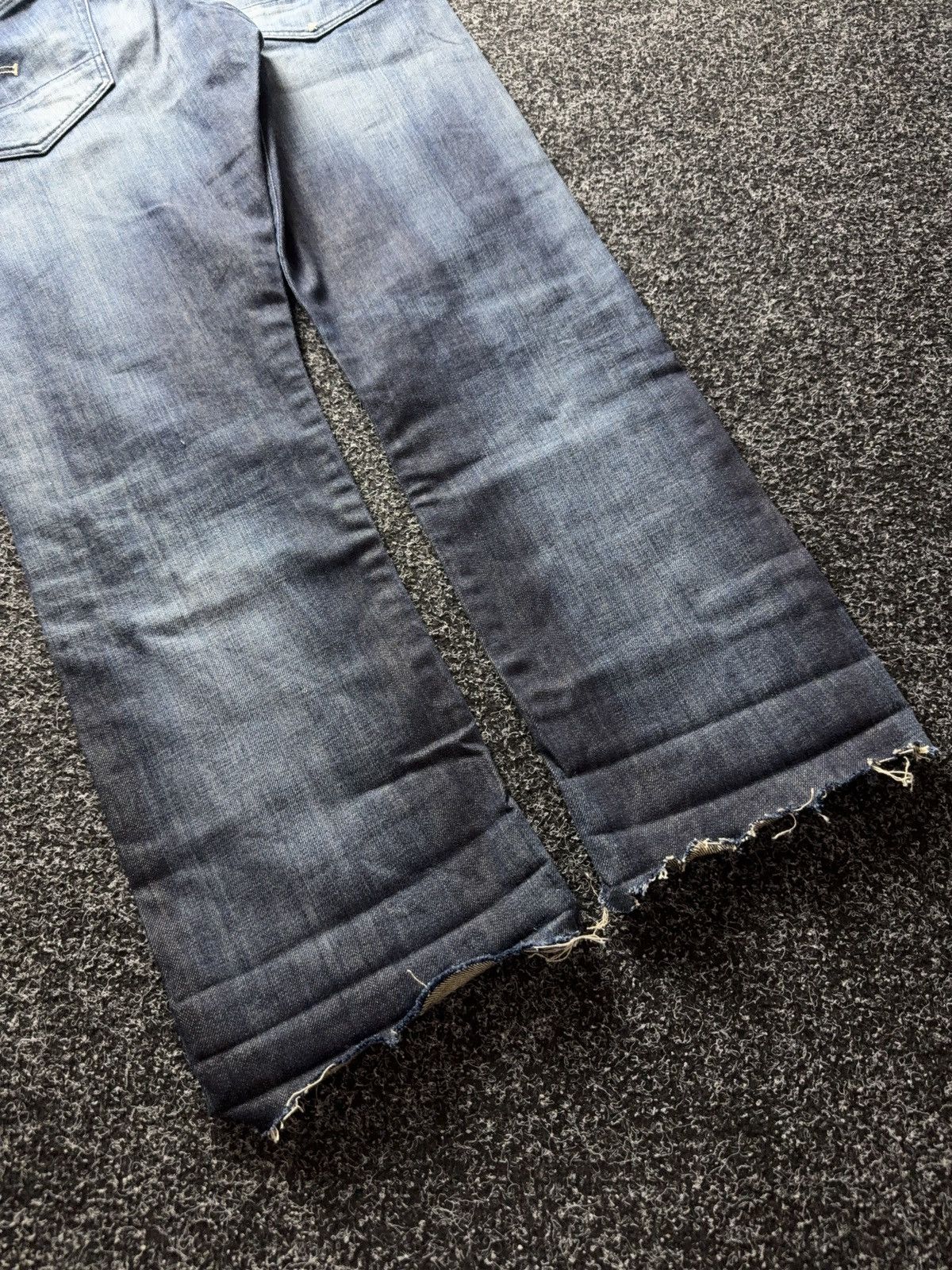 G-Star 00s G-Star 3301 Distressed Raw Hem Y2K SK8 Jeans Fade Denim Size US 32 / EU 48 - 17 Thumbnail