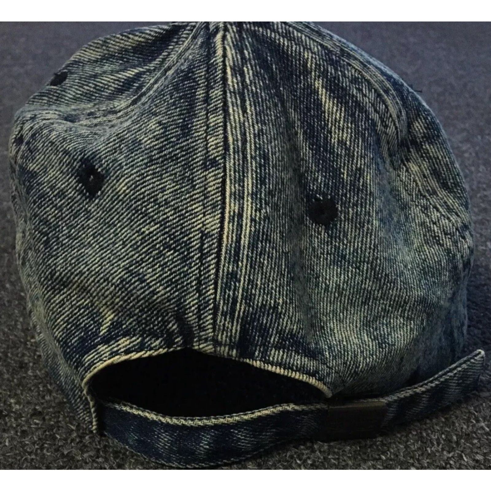 Vintage VINTAGE 90s Wild Hare Hat Denim Blue Adjustable Baseball Cap Mens Grunge Bar Skate Drunk Rabbit Faded Strapback Shirt Hat? Size US 35 - 4 Thumbnail