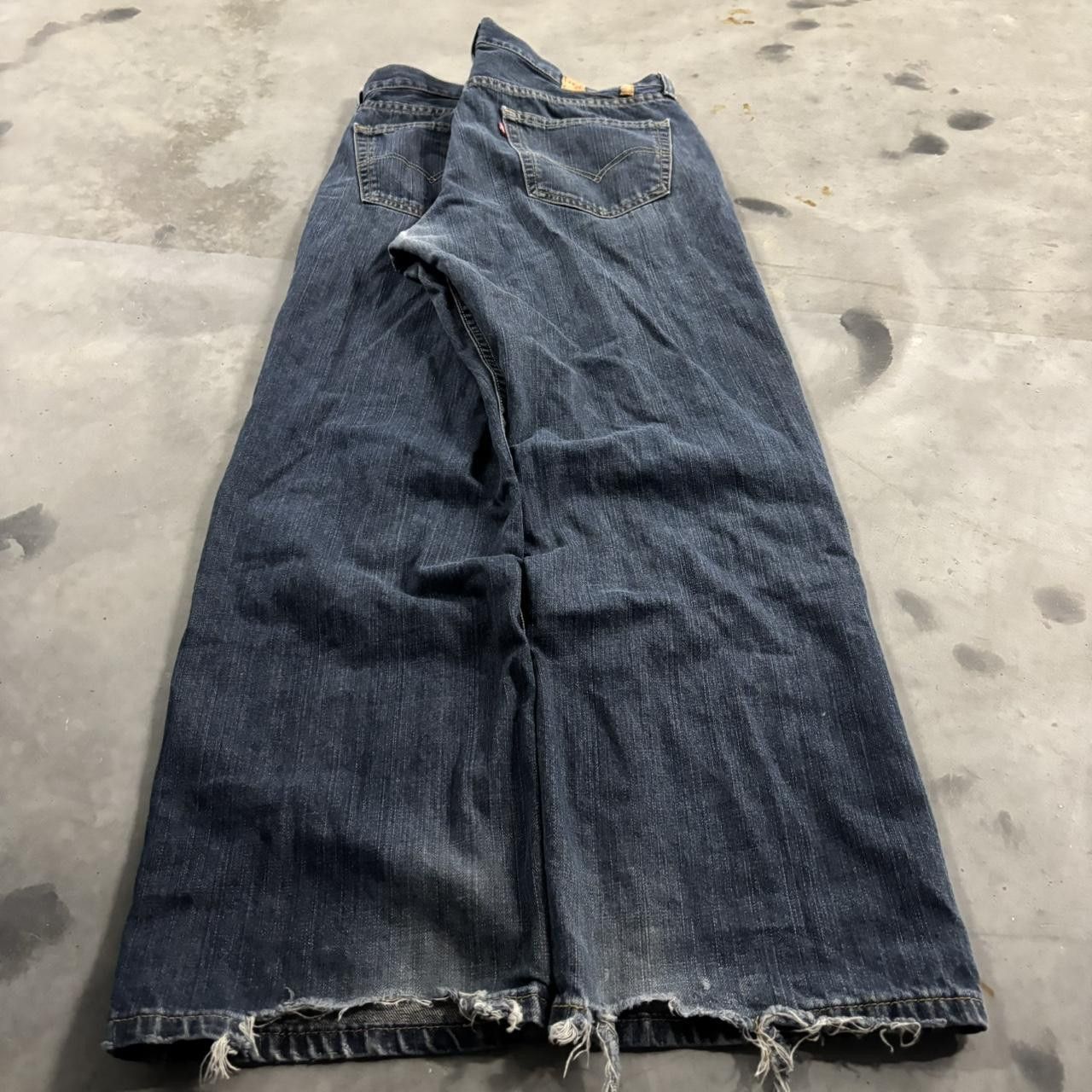 Levi's Crazy Vintage Y2K/2000s Grunge Levis Dark Wash Denim Jeans! 36x30 Size US 36 / EU 52 - 4 Thumbnail