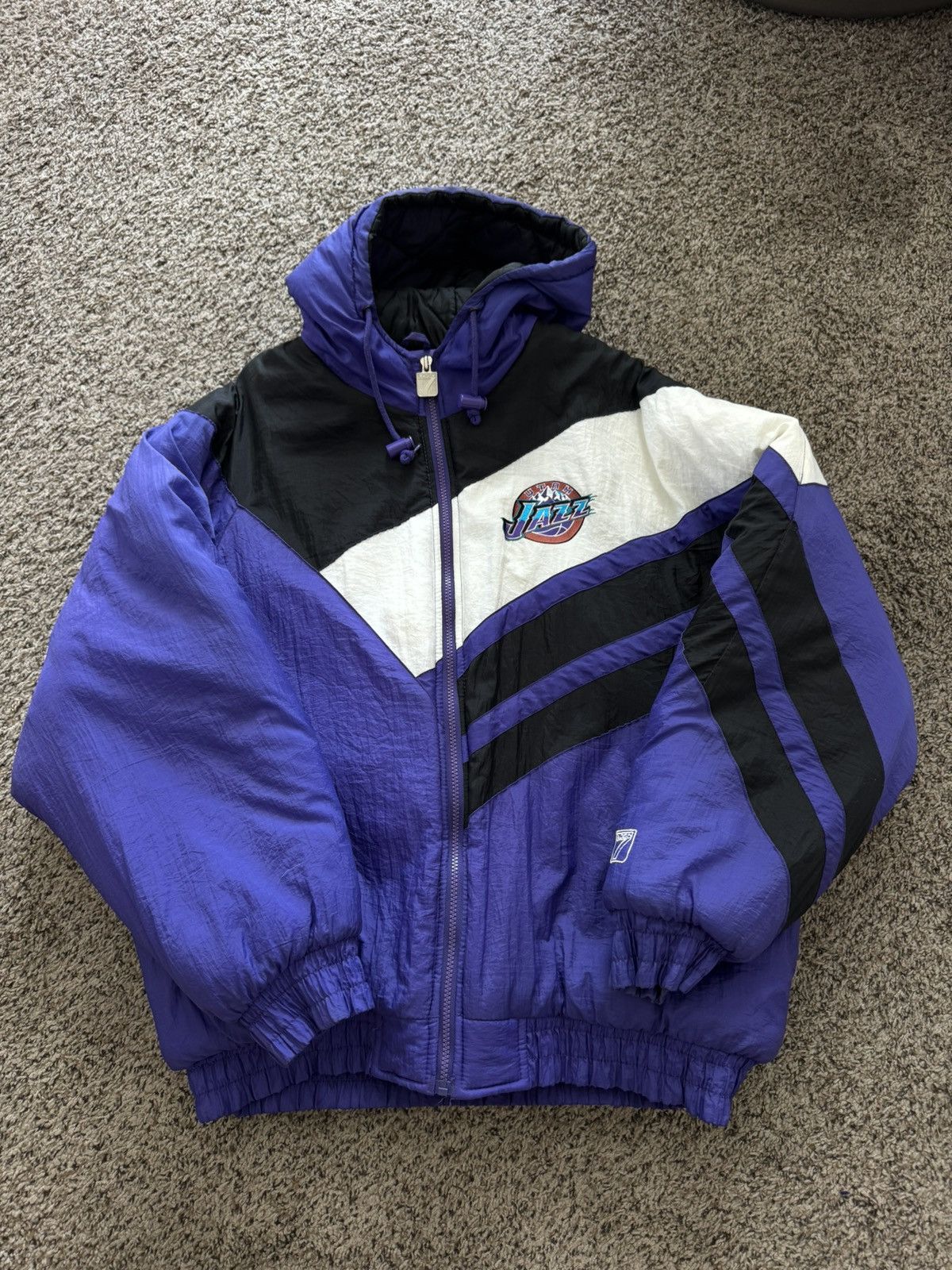 Logo 7 Logo 7 Vintage Utah Jazz Jacket Size US L / EU 52-54 / 3 - 1 Thumbnail
