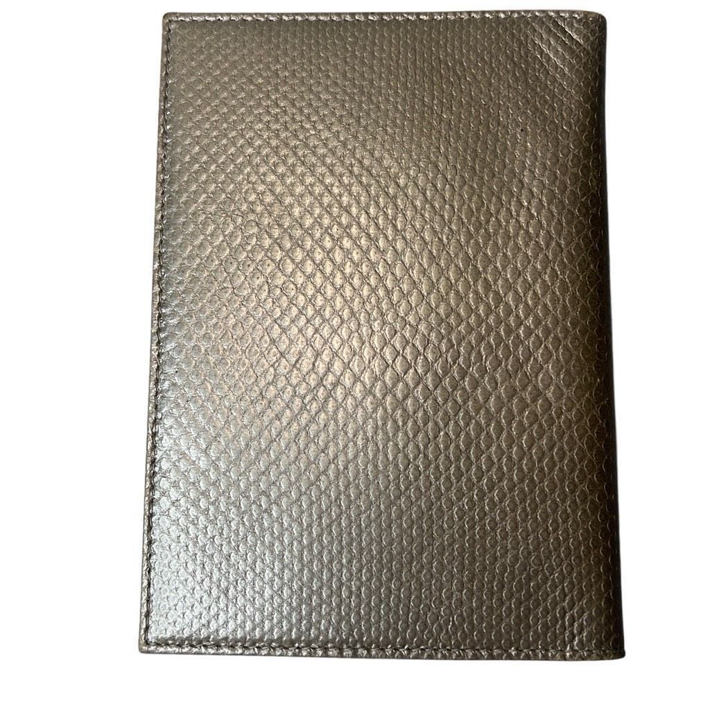 Salvatore Ferragamo NWT Salvatore Ferragamo Silver Leather Python-Print Passport Size ONE SIZE - 1 Thumbnail