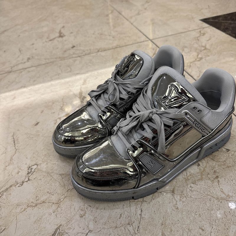 Louis Vuitton Louis Vuitton Metallic Trainer Low Top Sneakers 0079 Size US 10 / IT 40 - 1 Thumbnail