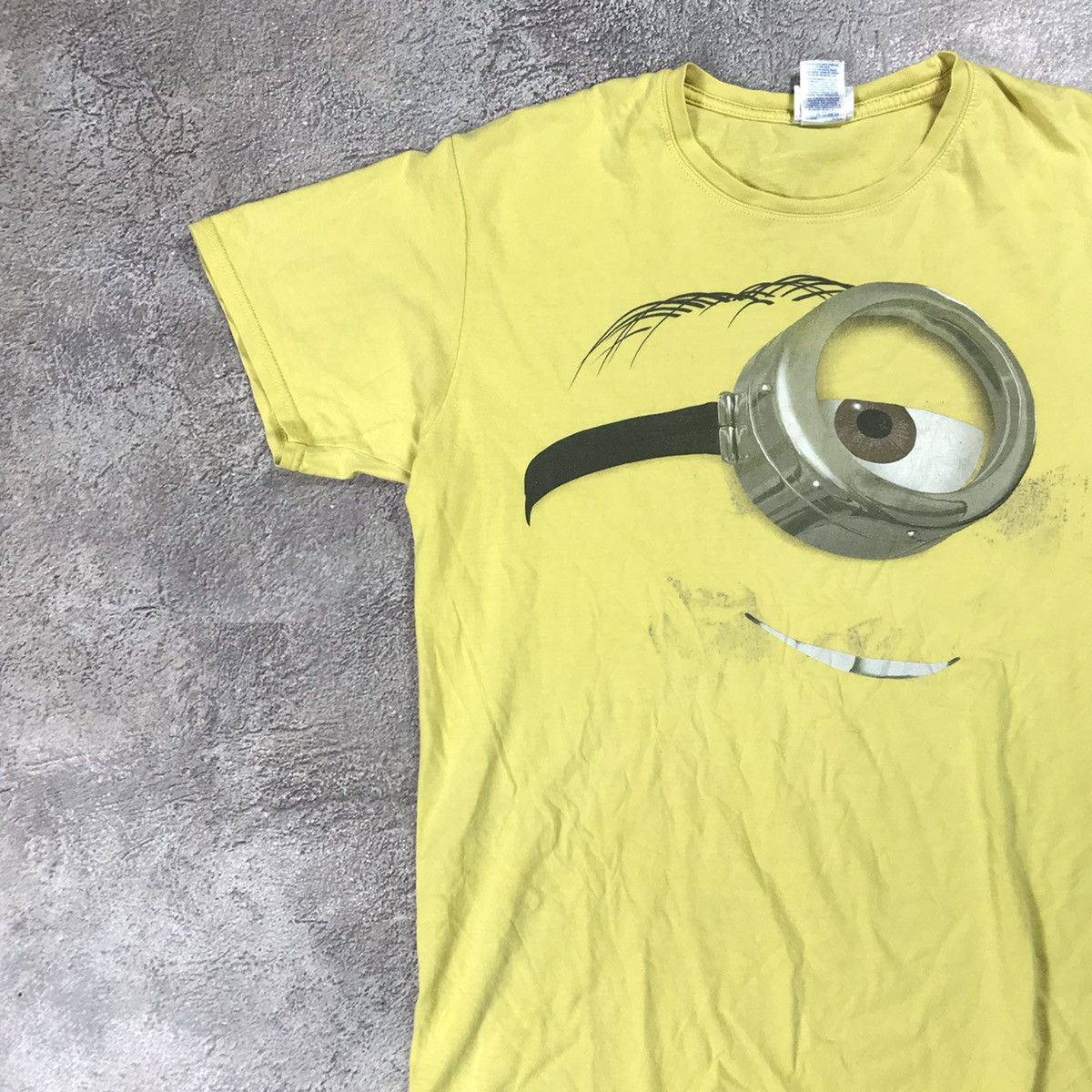 Vintage Vintage Y2K Sun Faded Minion Graphic Tee Streetwear Baggy L Size US L / EU 52-54 / 3 - 3 Thumbnail