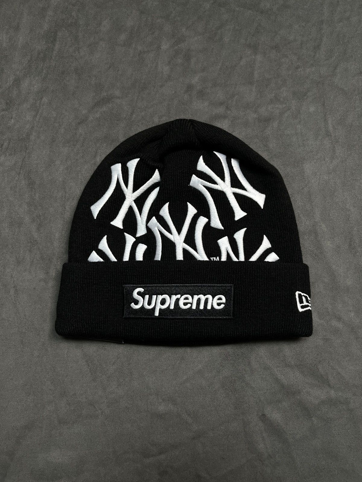 Supreme Rare FW21 Supreme New York Yankees New Era Box Logo Beanie