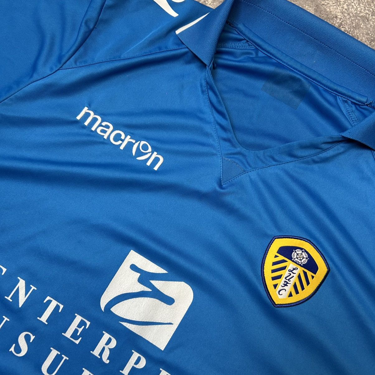 Macron Vintage Macron FC Leedc United 2000s soccer jersey size L Size US L / EU 52-54 / 3 - 3 Thumbnail