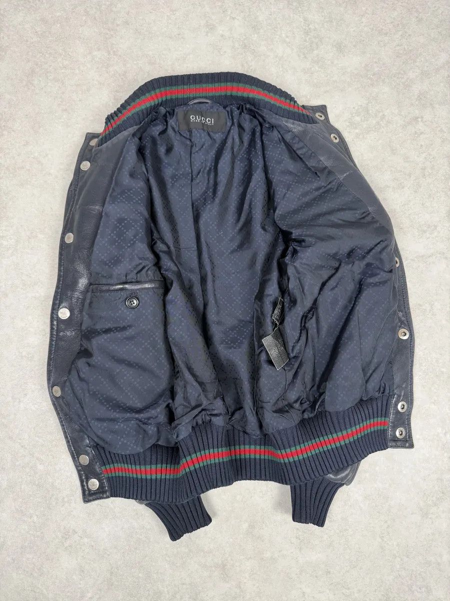 Gucci 2000s Gucci Black Buttoned Leather Bomber Jacket Size US S / EU 44-46 / 1 - 6 Thumbnail
