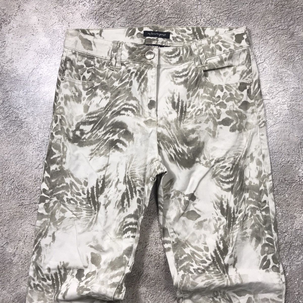 Vintage Vintage Y2K Baggy Cargo Pants Jungle Print Distressed 29 Size 29" - 2 Thumbnail