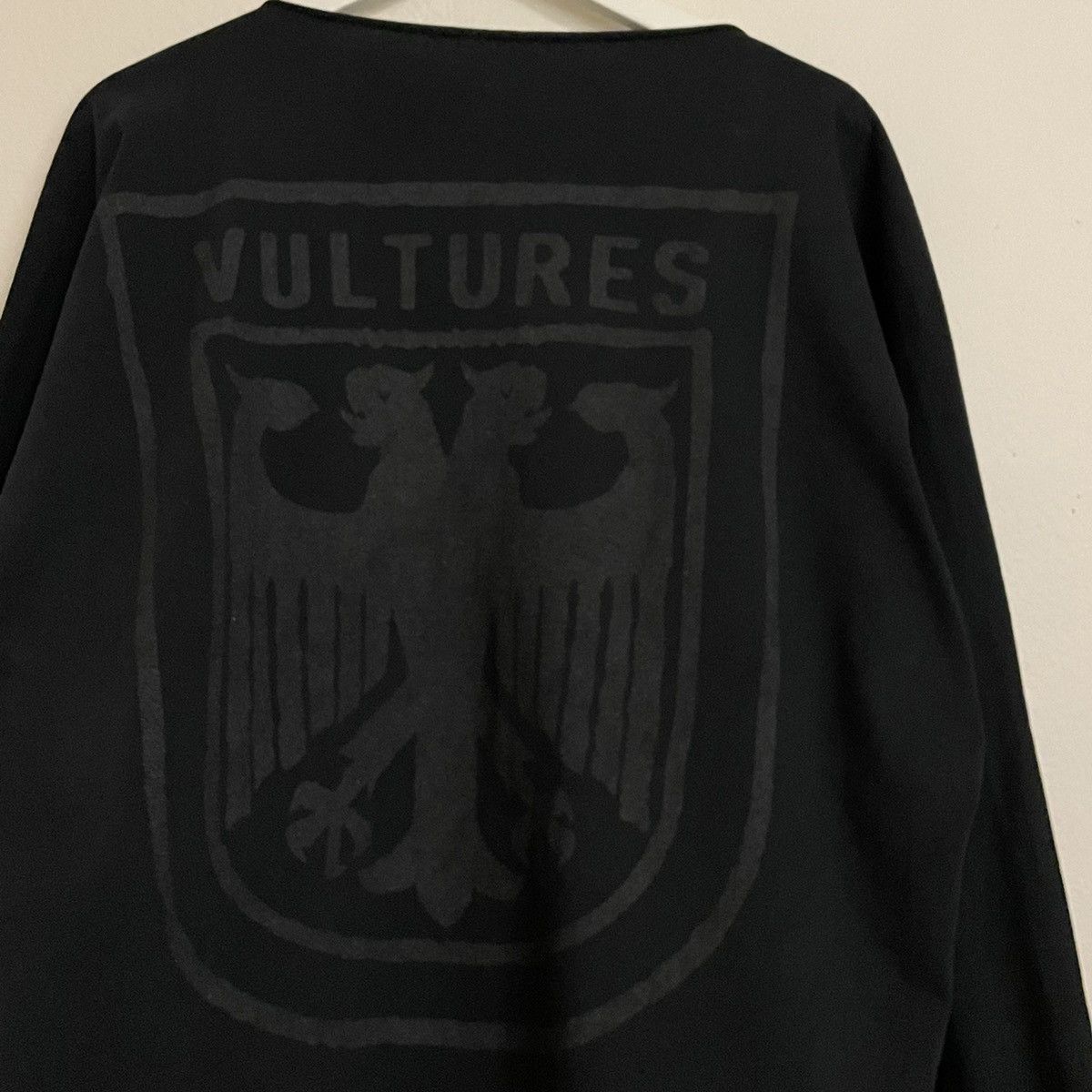 Yeezy Vultures Badge Longsleeve Size US M / EU 48-50 / 2 - 2 Thumbnail