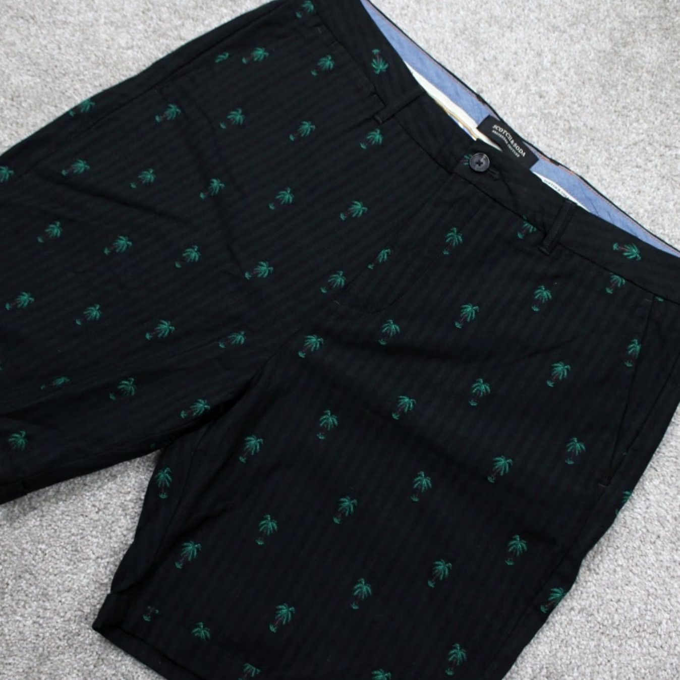 Scotch & Soda Scotch & Soda Chino Shorts Mens 36 Black/Green Island Getaway 9" inseam Size US 36 / EU 52 - 3 Thumbnail