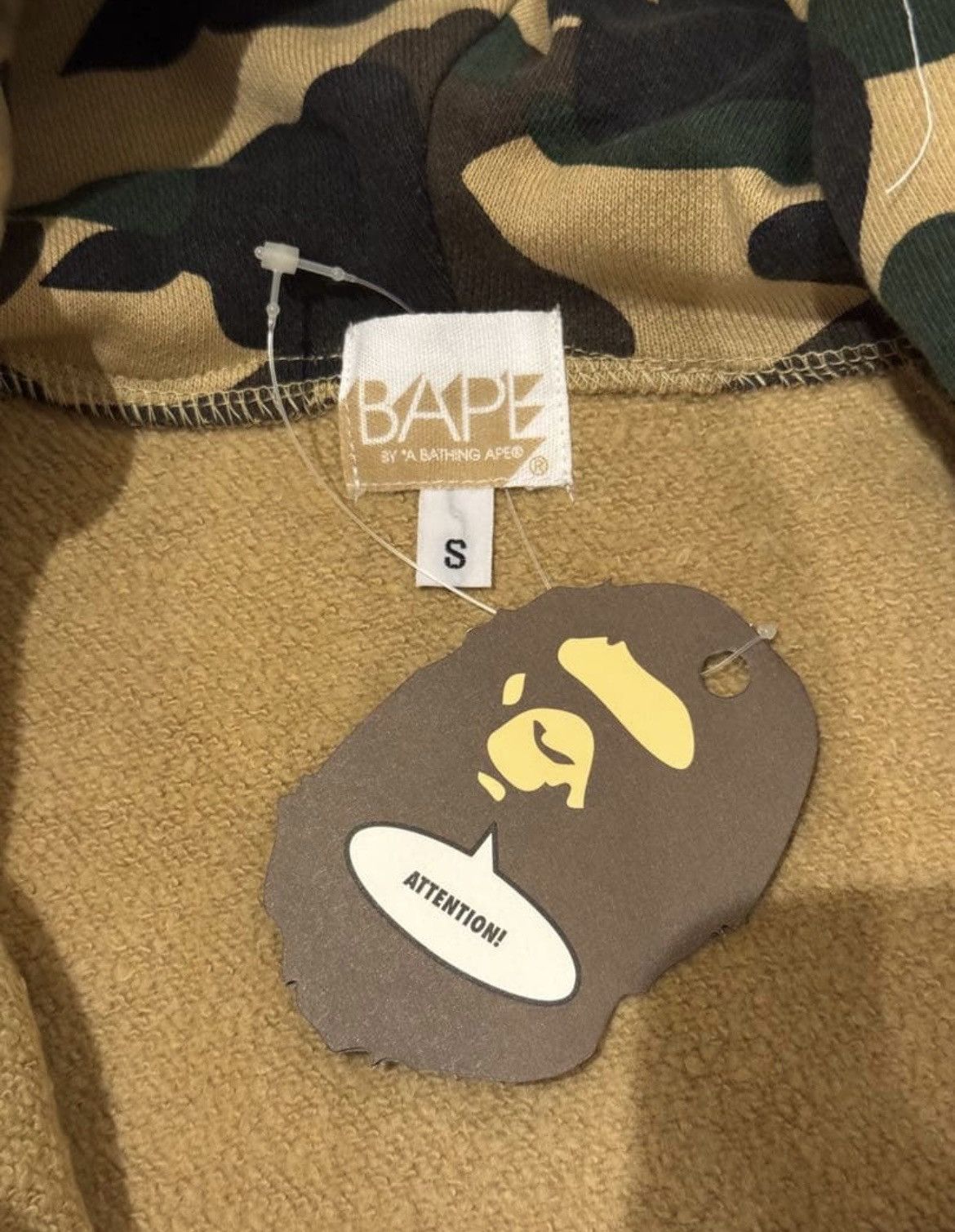 Bape RARE OG 2005 A BATHING APE YELLOW 1ST CAMO FULLZIP Size US S / EU 44-46 / 1 - 2 Thumbnail