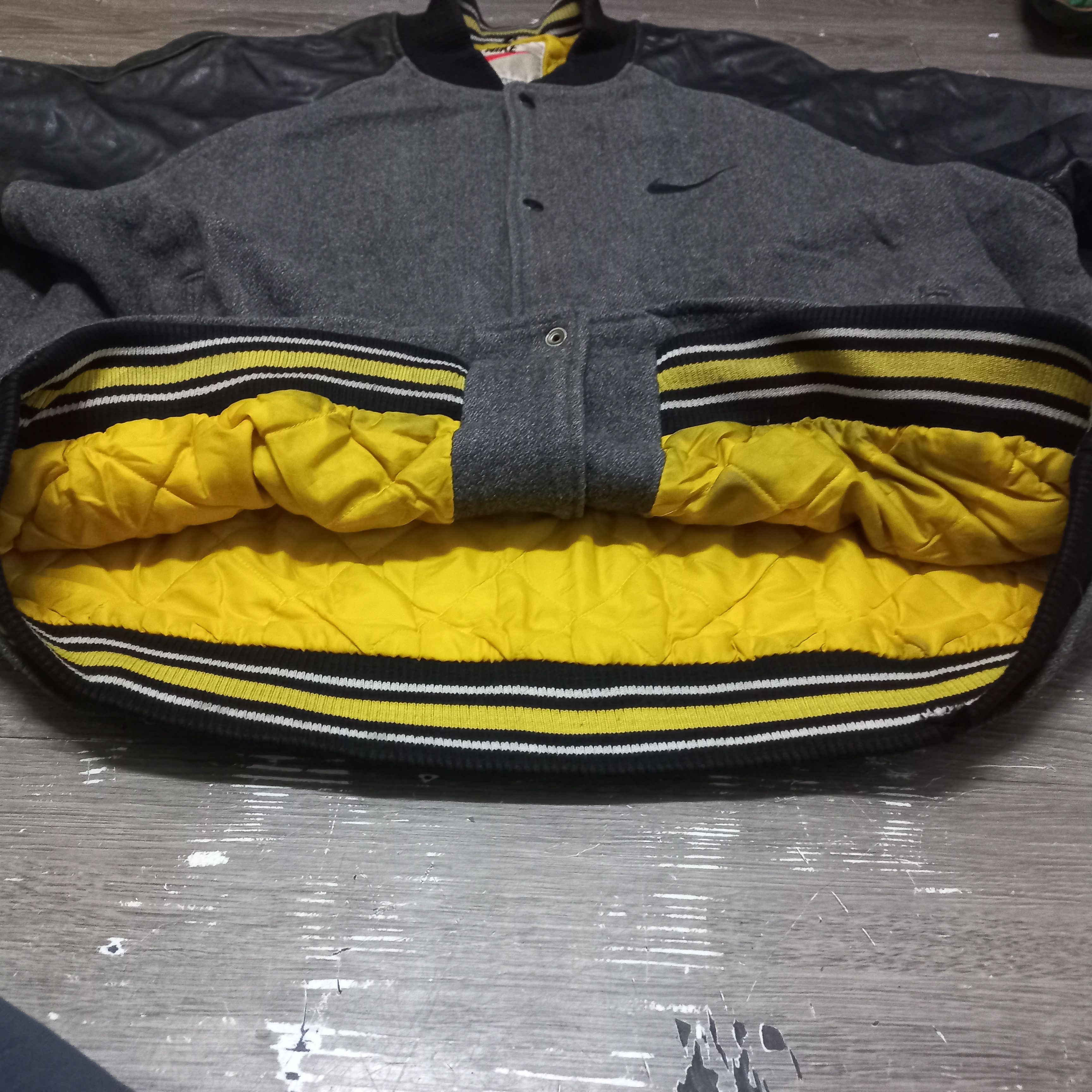 Nike × Vintage Vintage nike varsity leather bomber jacket Size US XXL / EU 58 / 5 - 2 Thumbnail