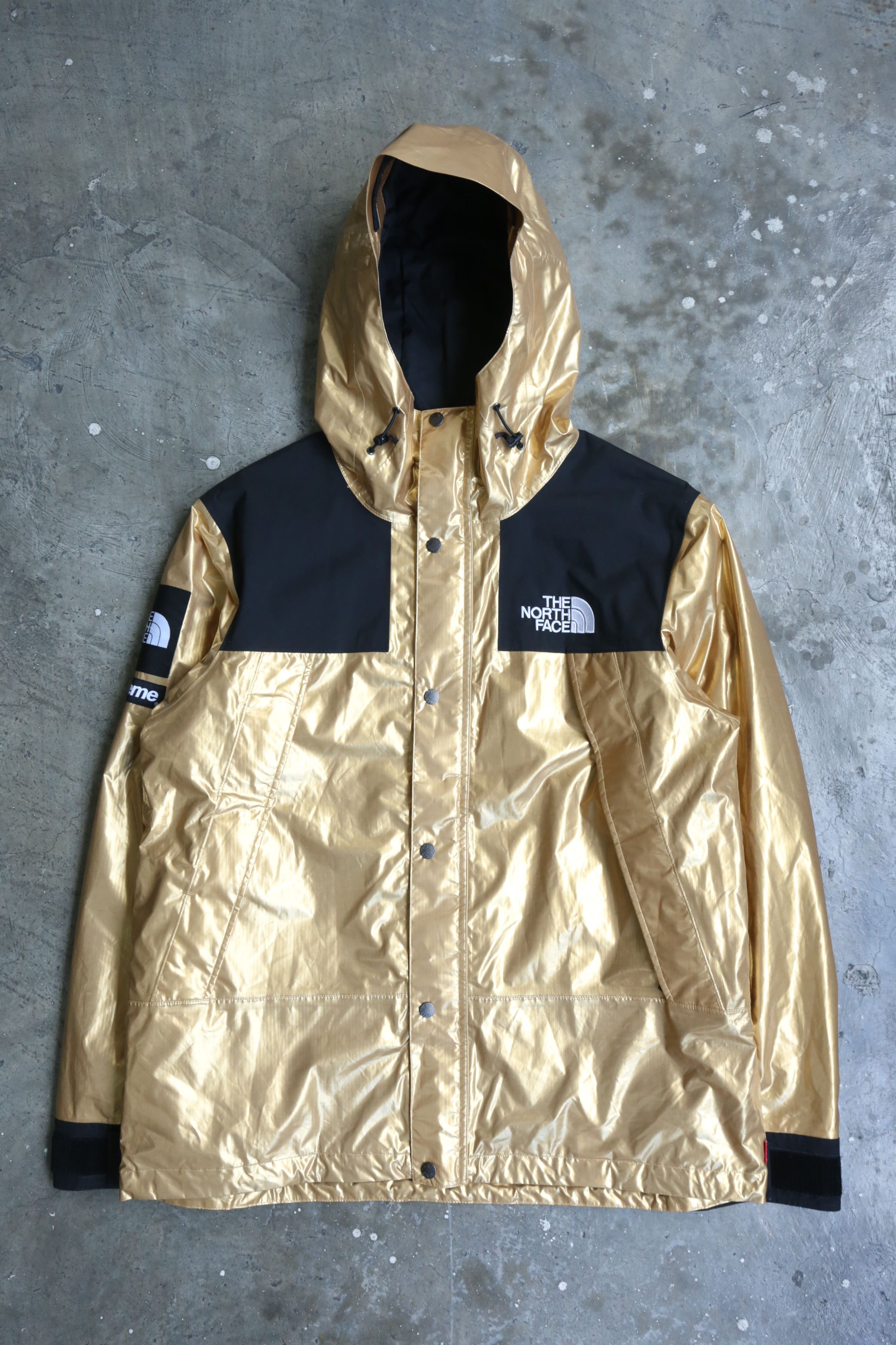 Supreme × The North Face Supreme - The North Face - S/S 18 - Metallic Mountain Parka Size US L / EU 52-54 / 3 - 2 Thumbnail