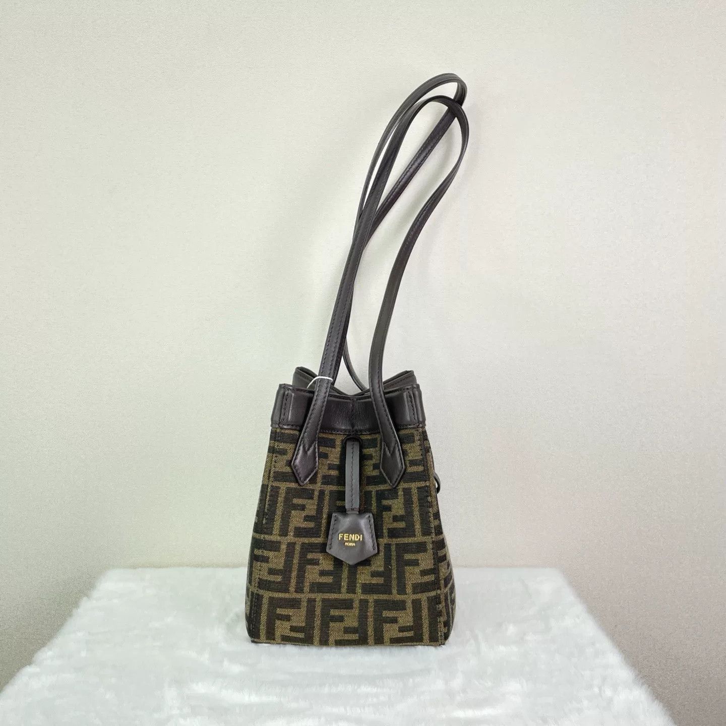 Fendi Pre-loved Bag Very good condition Size ONE SIZE - 1 Thumbnail