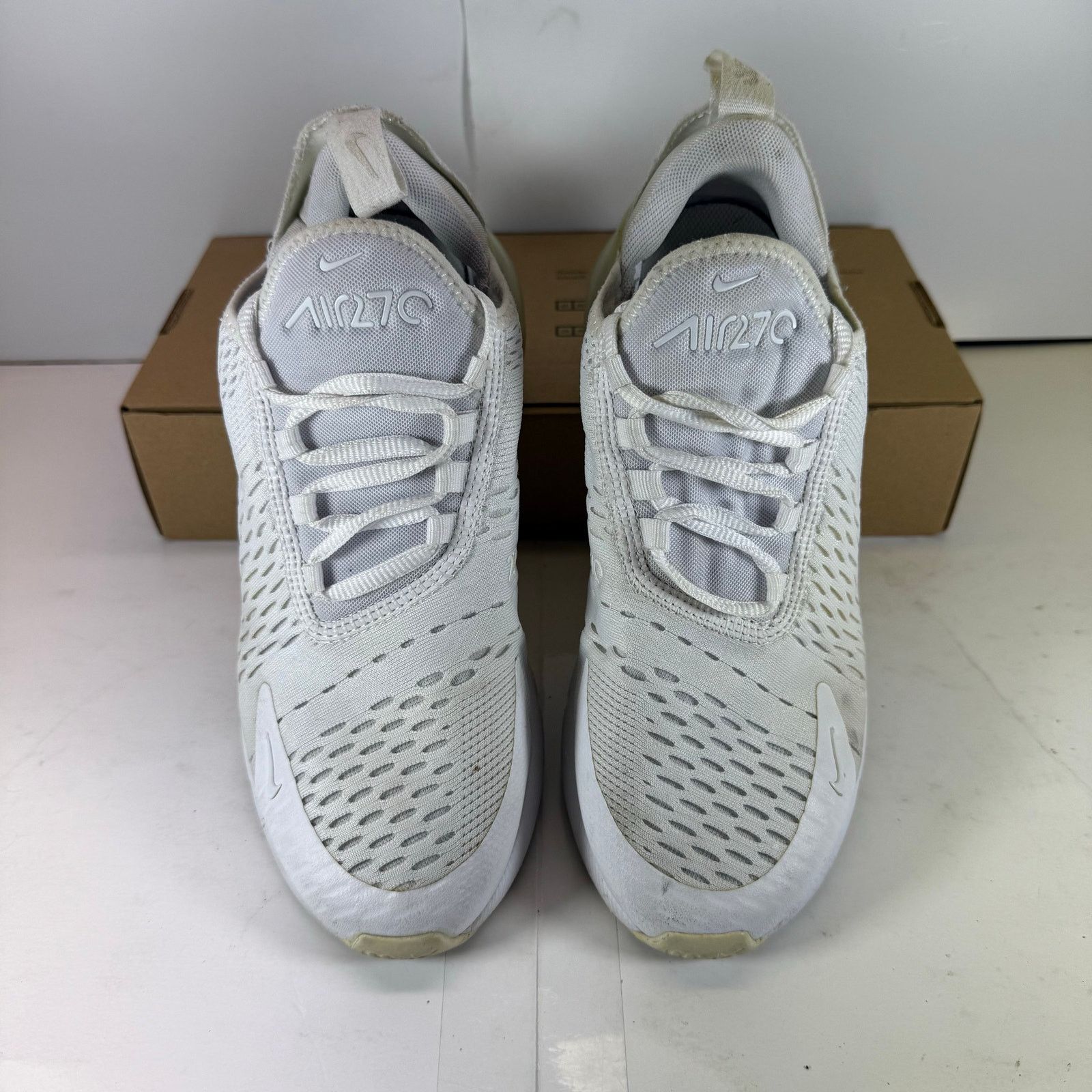 Nike Nike Air Max 270 (GS) 943345-103 White/White Size 5 Youth Size US 5 / IT 35 - 4 Thumbnail