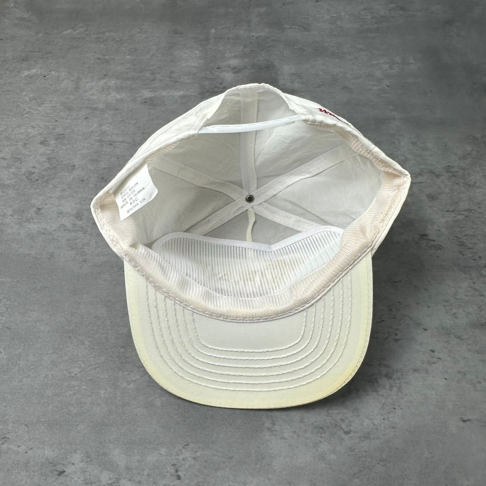 Vintage Vintage The Wrap Only Winston Has It Cigarette White Hat Size ONE SIZE - 4 Thumbnail