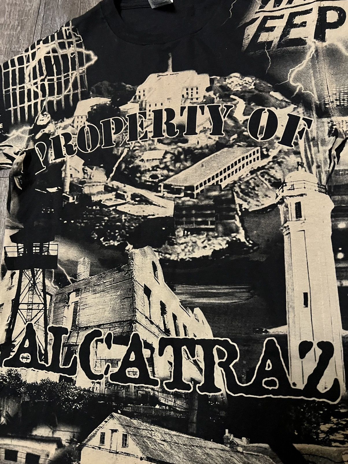 Vintage Vintage Alcatraz Lightning AOP Shirt size Small Size US S / EU 44-46 / 1 - 2 Thumbnail