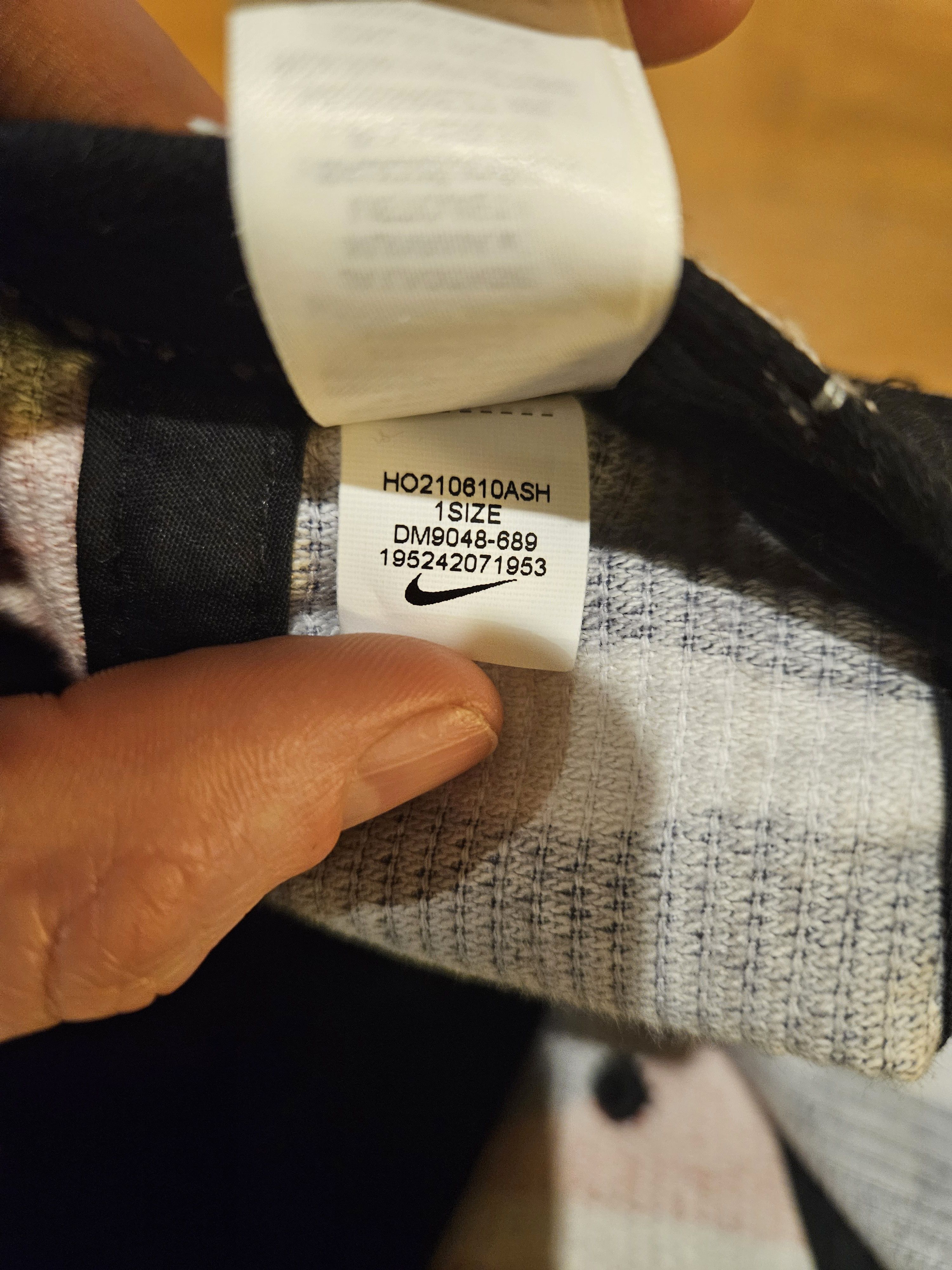 Nike × Supreme Supreme x Nike Arc Corduroy 6 Panel Cap Size ONE SIZE - 6 Thumbnail