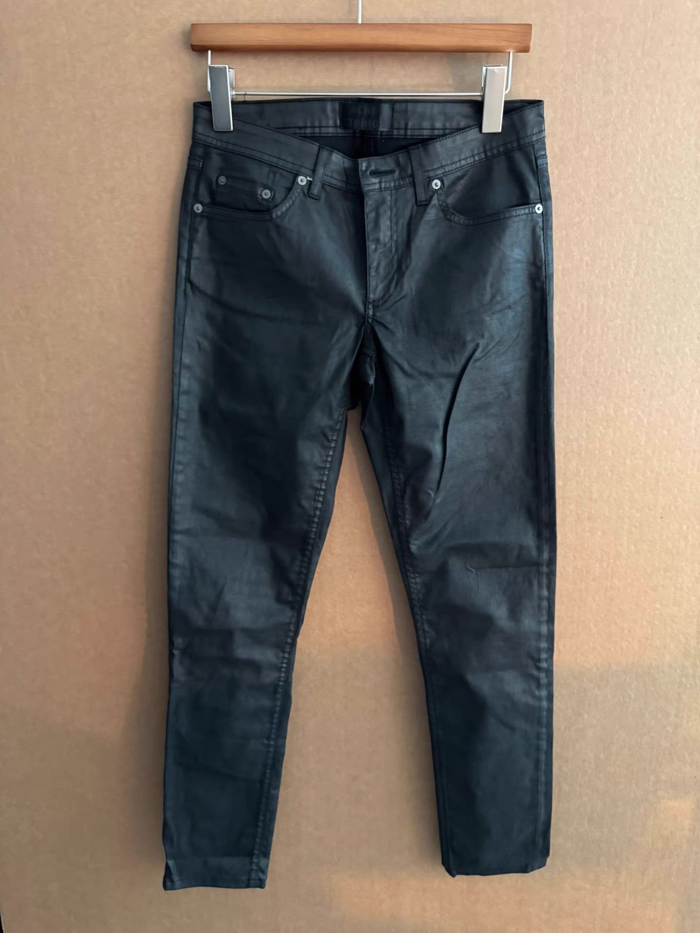 Acne Studios Acne Studios Black Pants Q16 Size US 34 / EU 50 - 1 Thumbnail