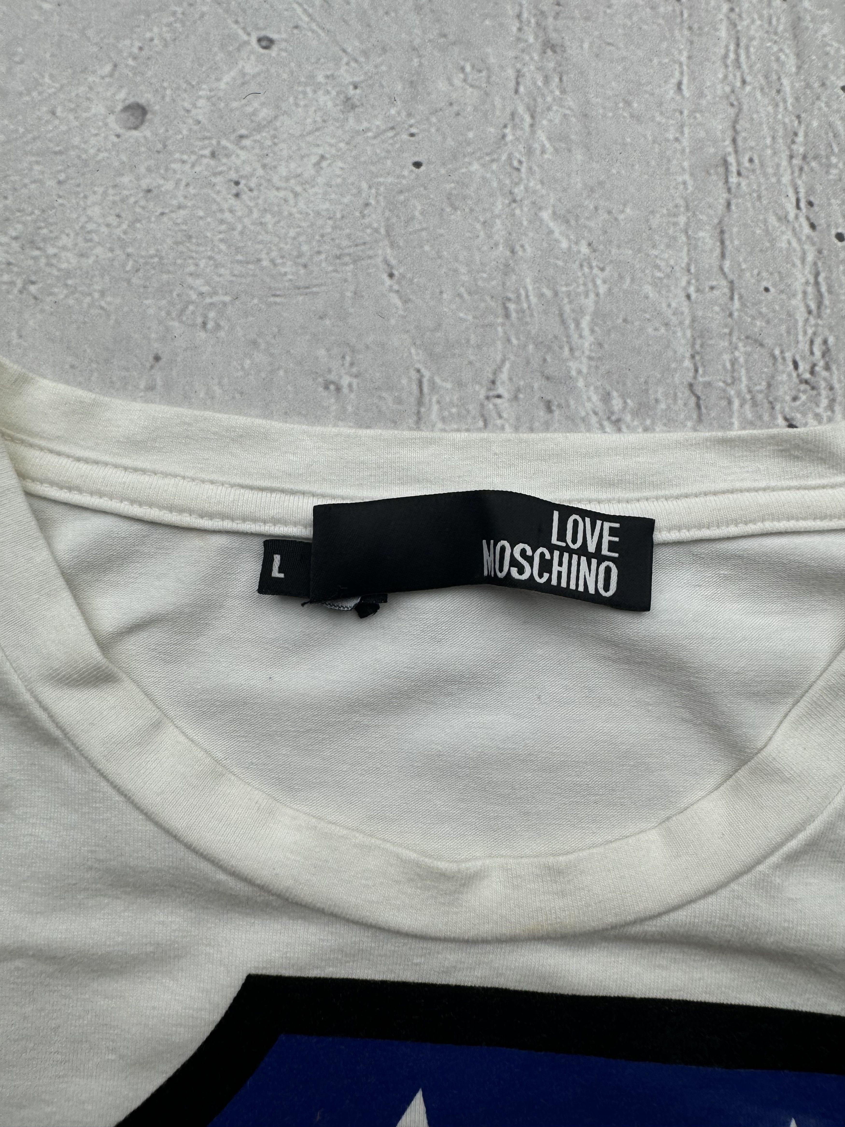 Moschino Moschino Vintage Worn T-Shirt Size US L / EU 52-54 / 3 - 6 Thumbnail