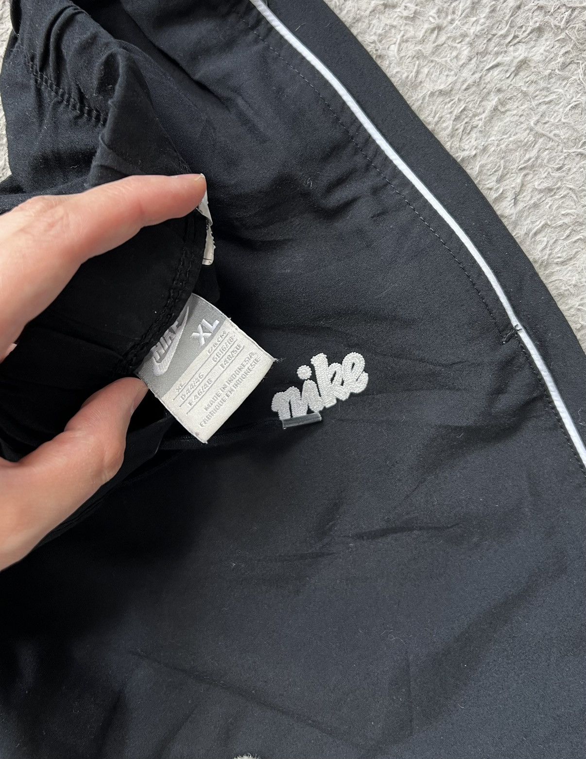 Nike Shorts Nike Small Logo Spellout Vintage Size US 36 / EU 52 - 2 Thumbnail