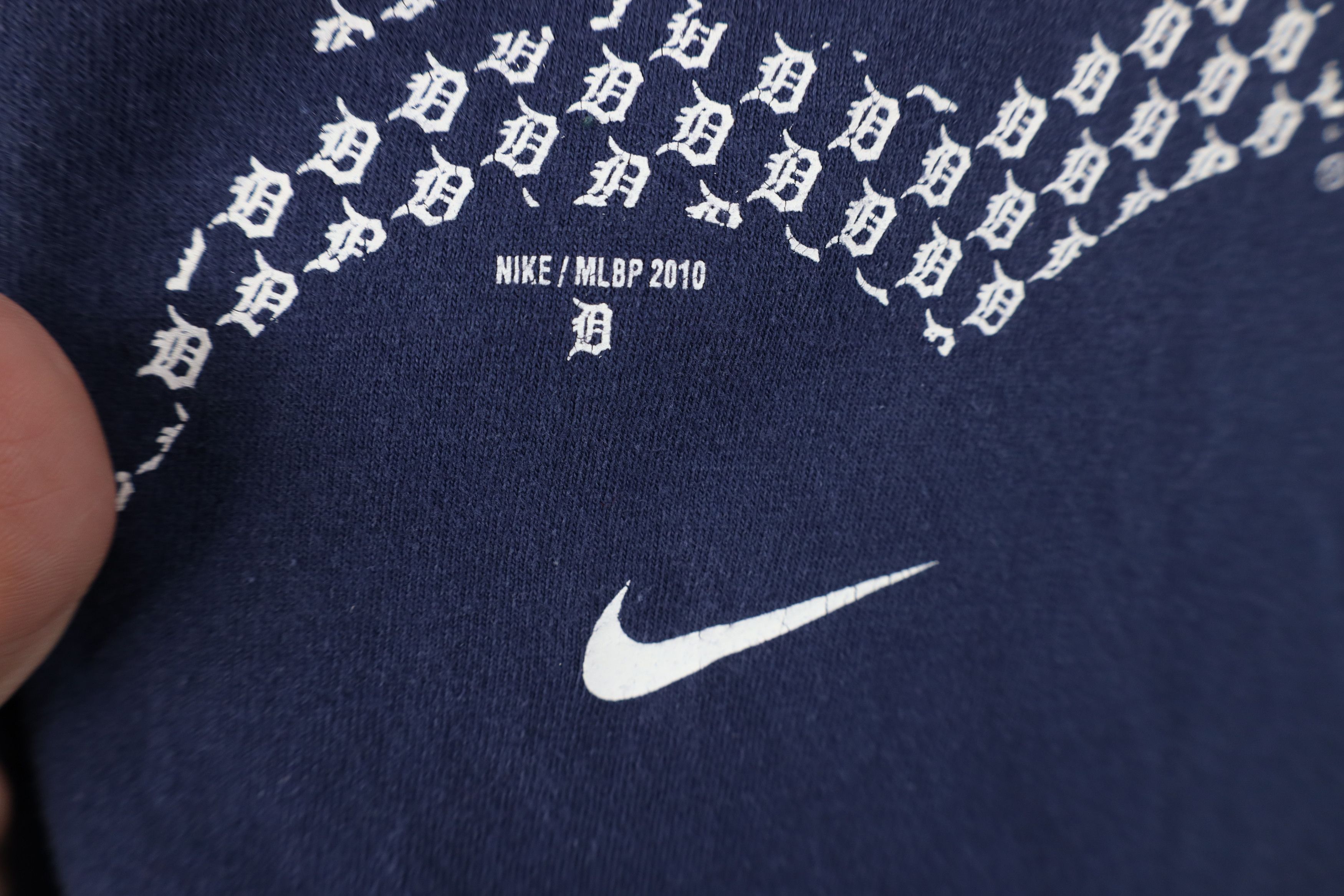 Nike Vintage Y2K Nike Center Swoosh Detroit Tigers T-Shirt Blue Size US S / EU 44-46 / 1 - 5 Thumbnail