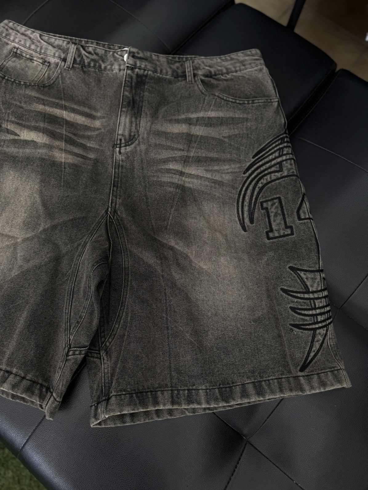 Vale Valley Vale Black Shorts Size 38 (NEW) Size US 38 / EU 54 - 2 Thumbnail