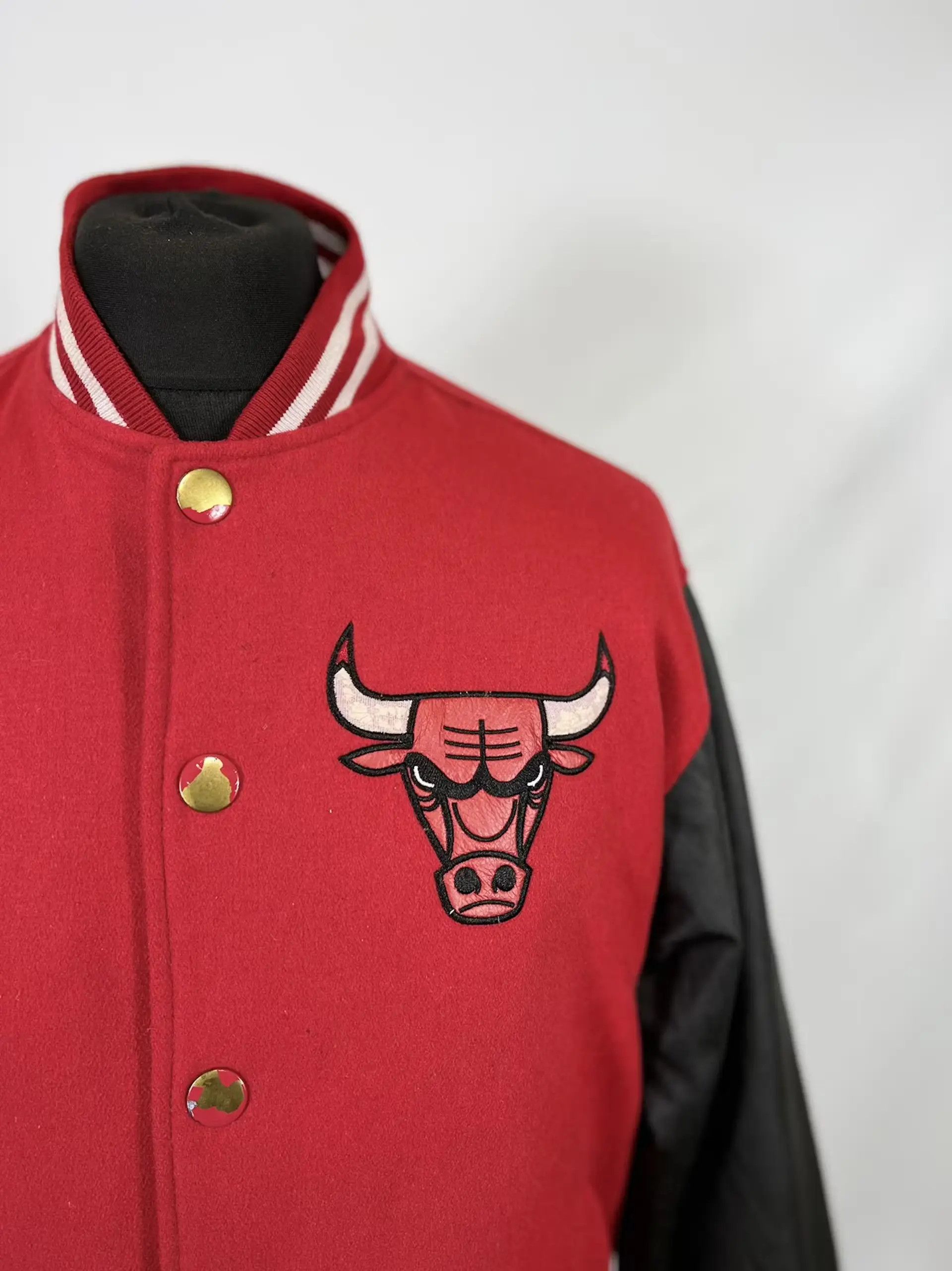 NBA Vintage Chicago Bulls NBA Bomber jacket Size US L / EU 52-54 / 3 - 3 Thumbnail